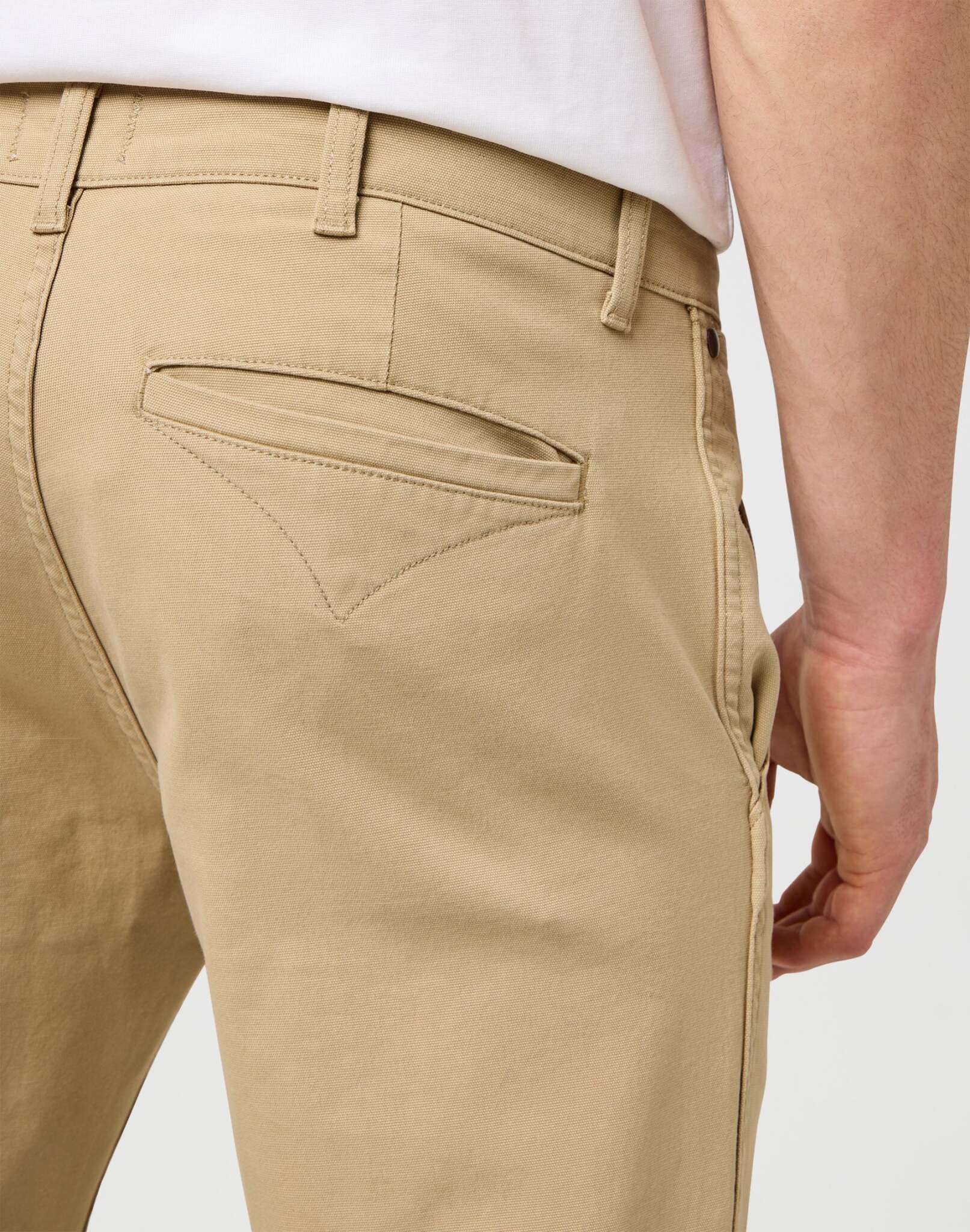 Pantalone chino regular in gesso Wrangler