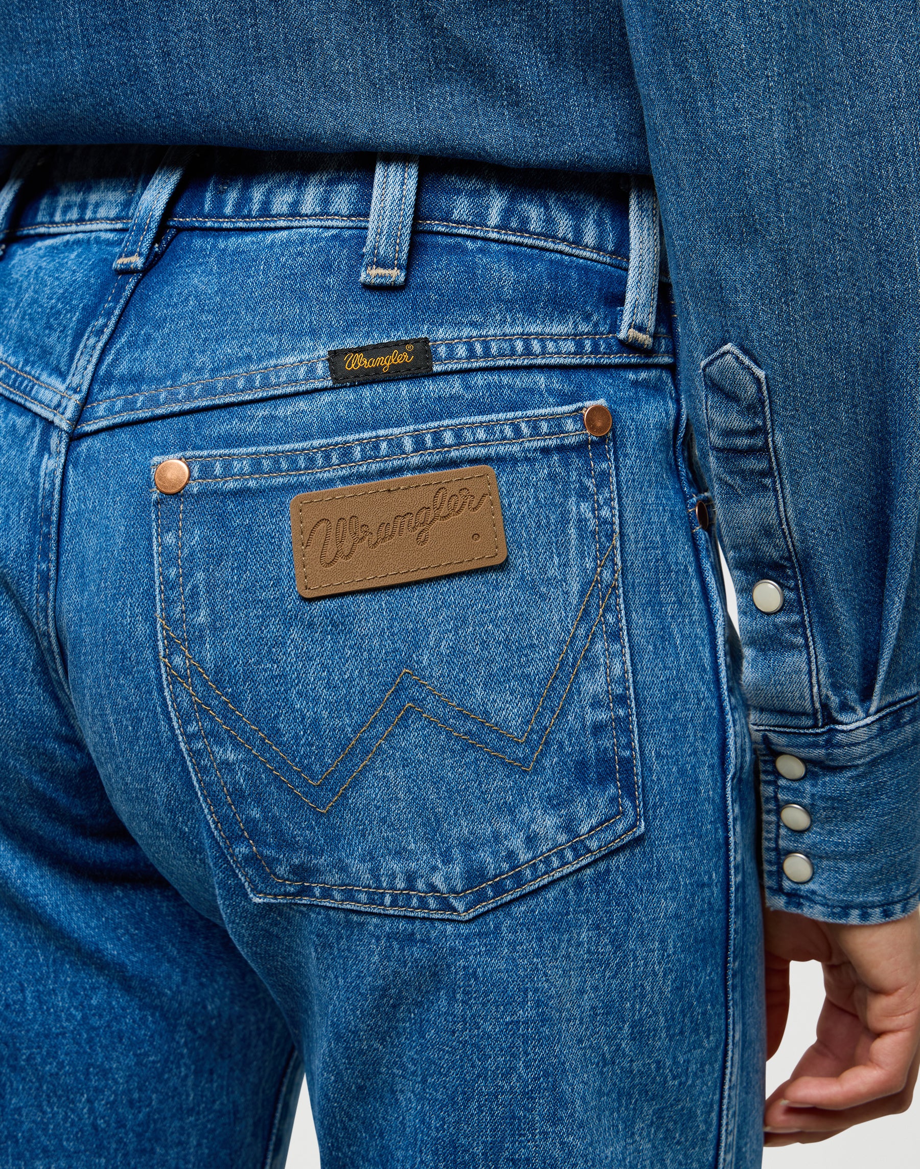 Jeans Cowboy Low Rise in Lasso Lagoon Jeans Wrangler
