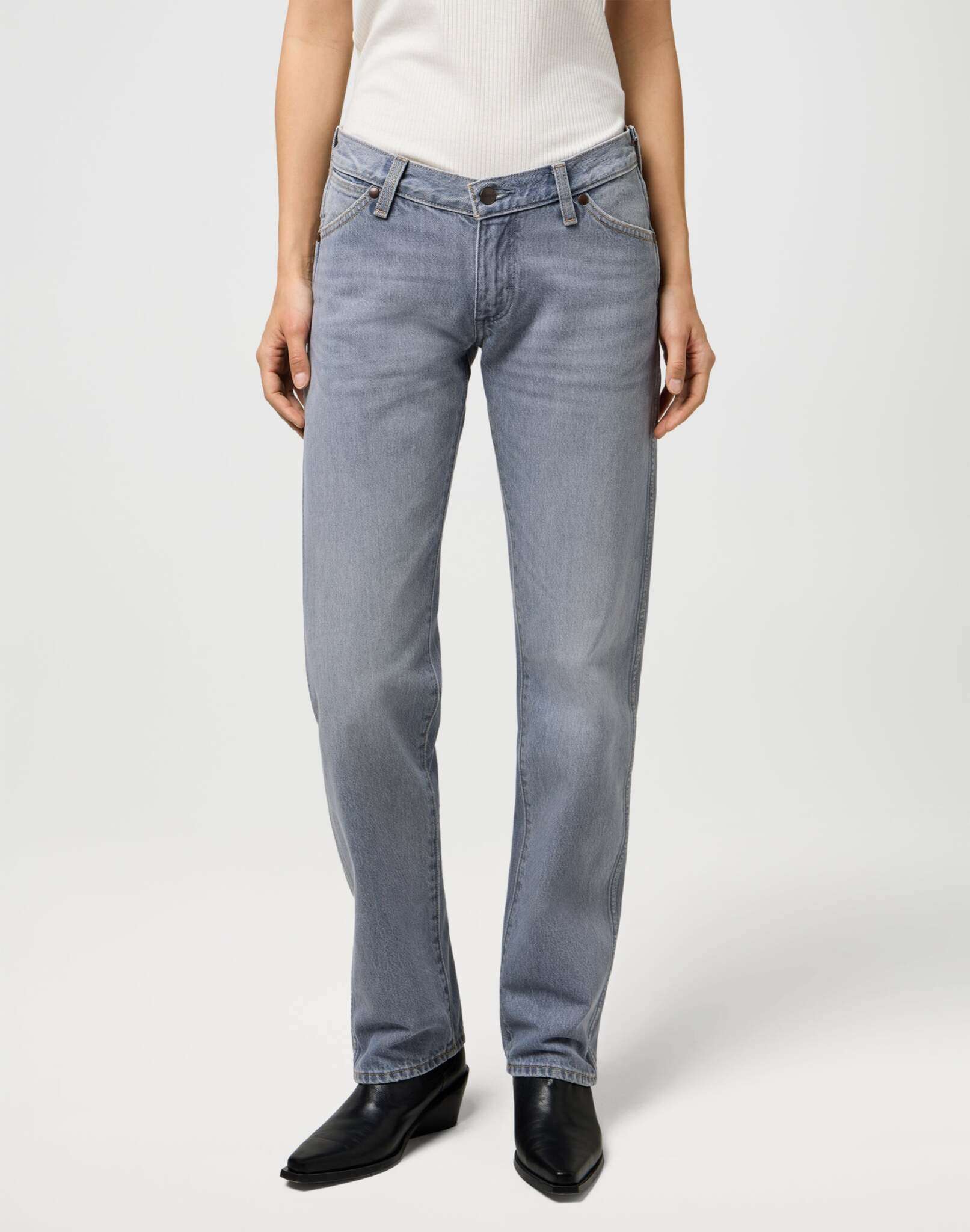 Jeans Cowboy Low Rise in Haute Haze Jeans Wrangler