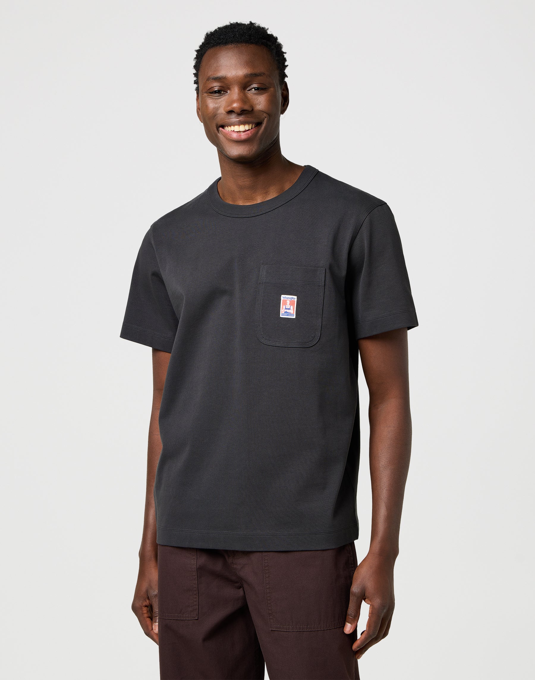 Cj Pocket Tee in nero sbiadito Magliette Wrangler