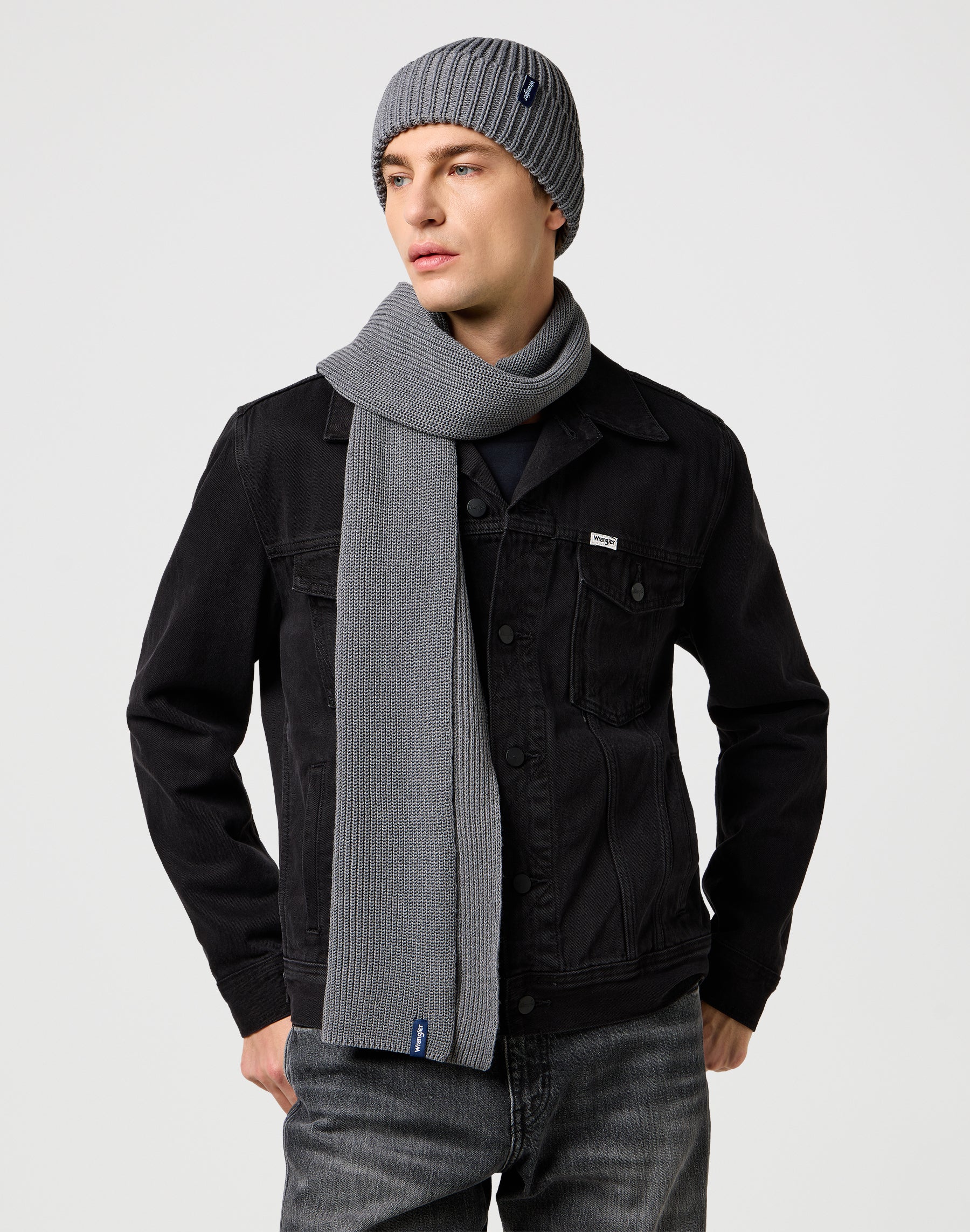 Set di sciarpe e berretti in grigio medio Mel Sciarpe Wrangler