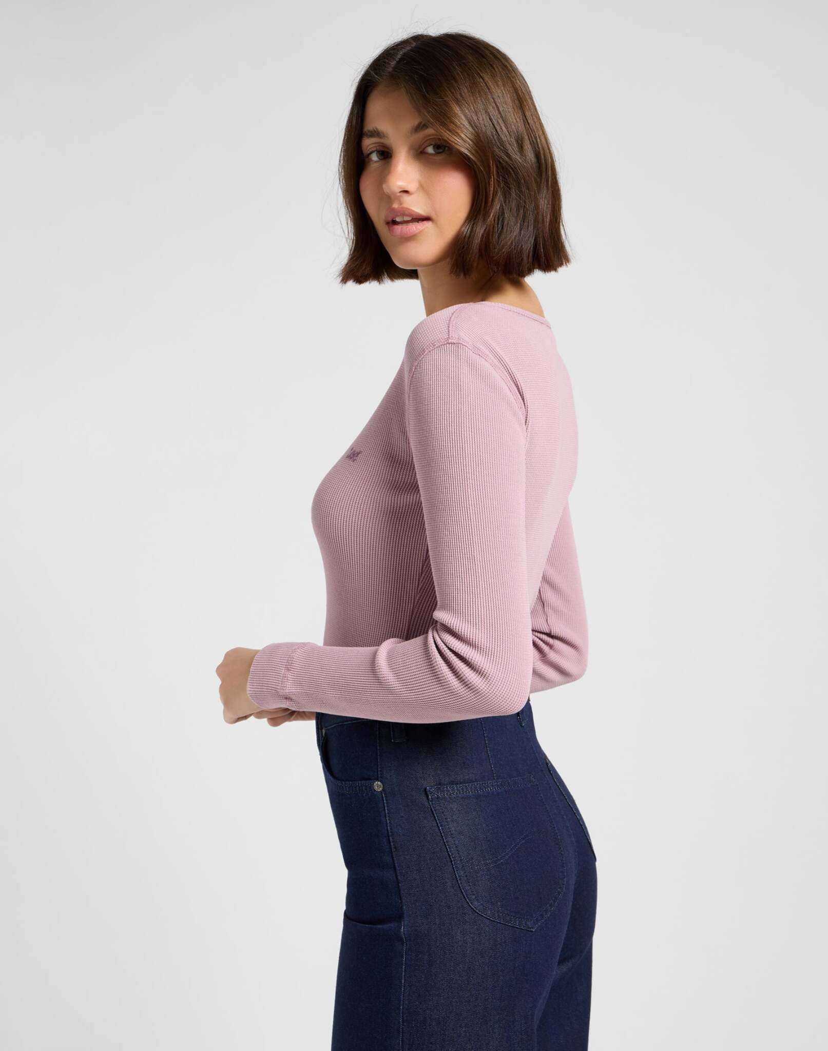 Henley in Waffle lavato in Plumberry T-Shirt Lee