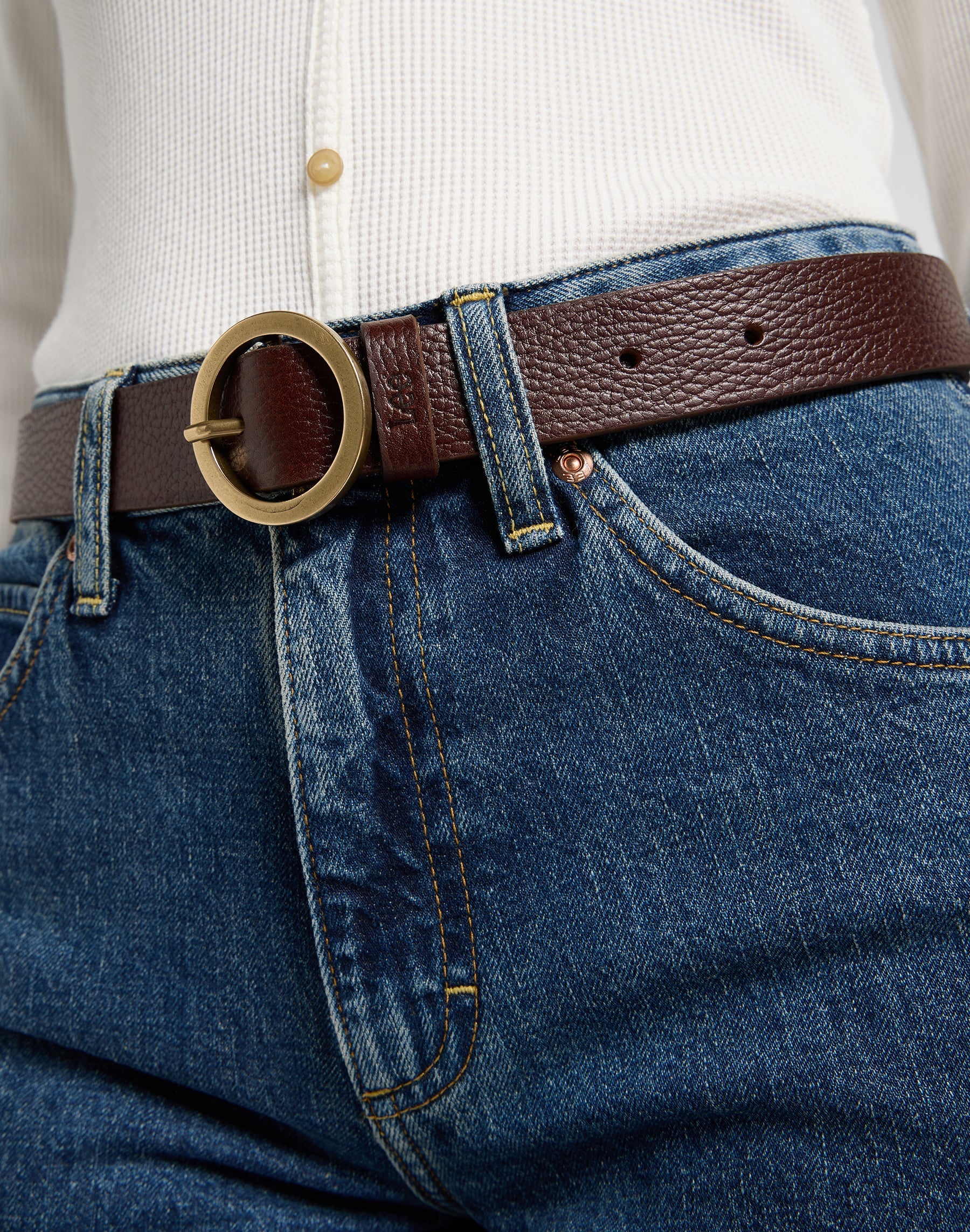 Cintura con fibbia rotonda in marrone scuro Belt Lee
