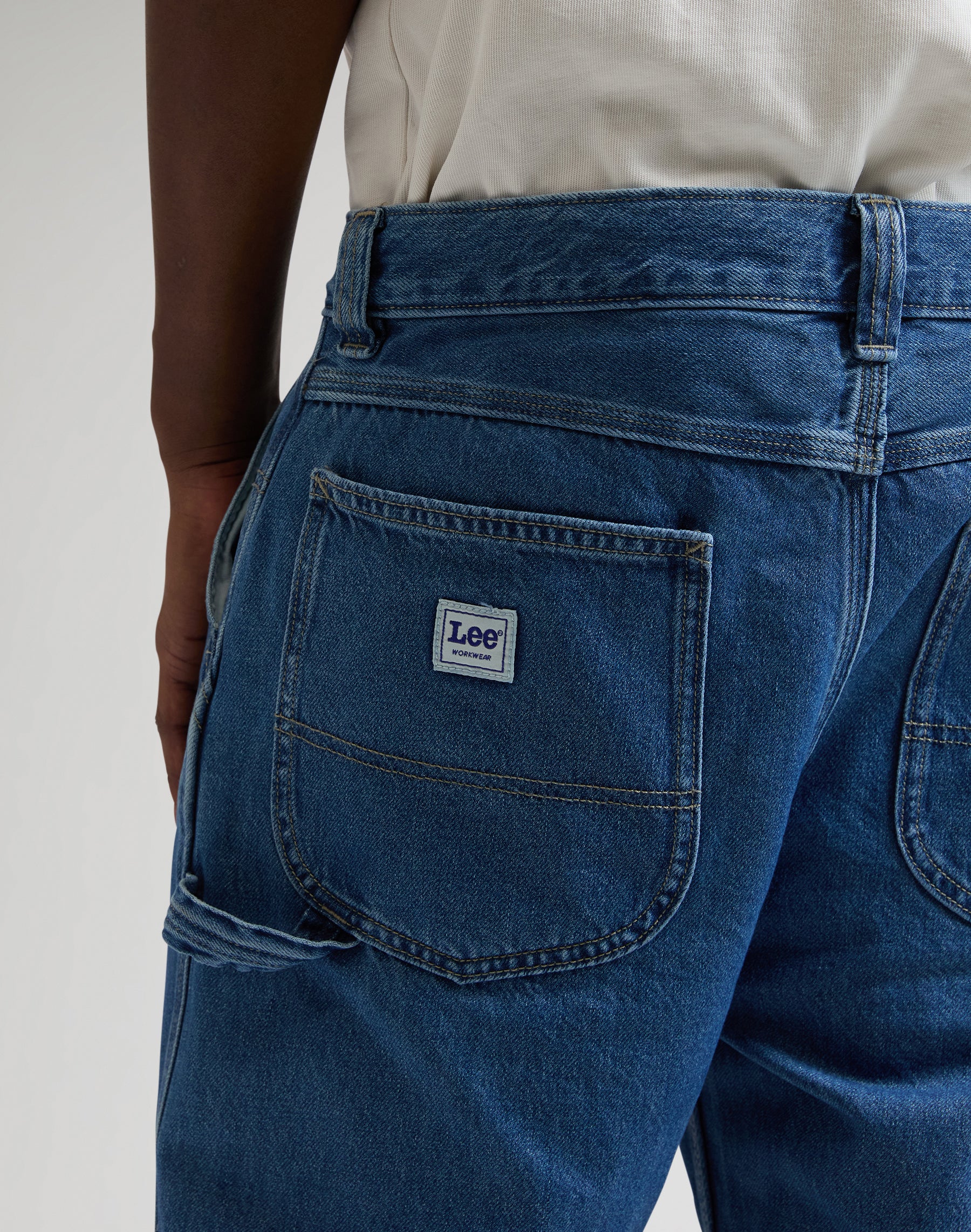 Carpentiere in Almighty