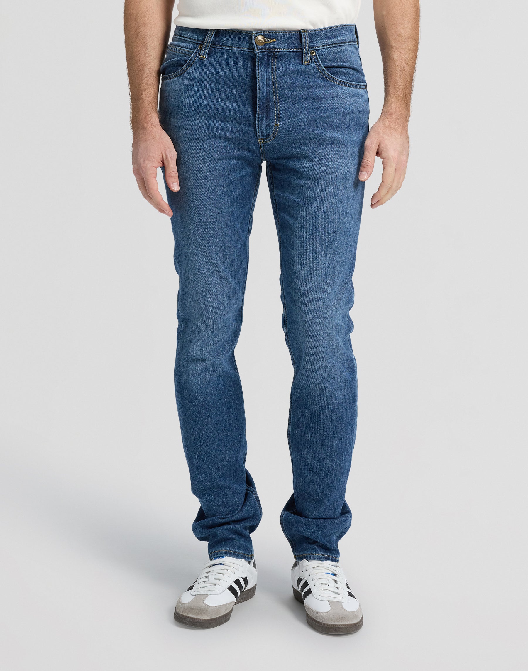 Luke in jeans Archie Lee