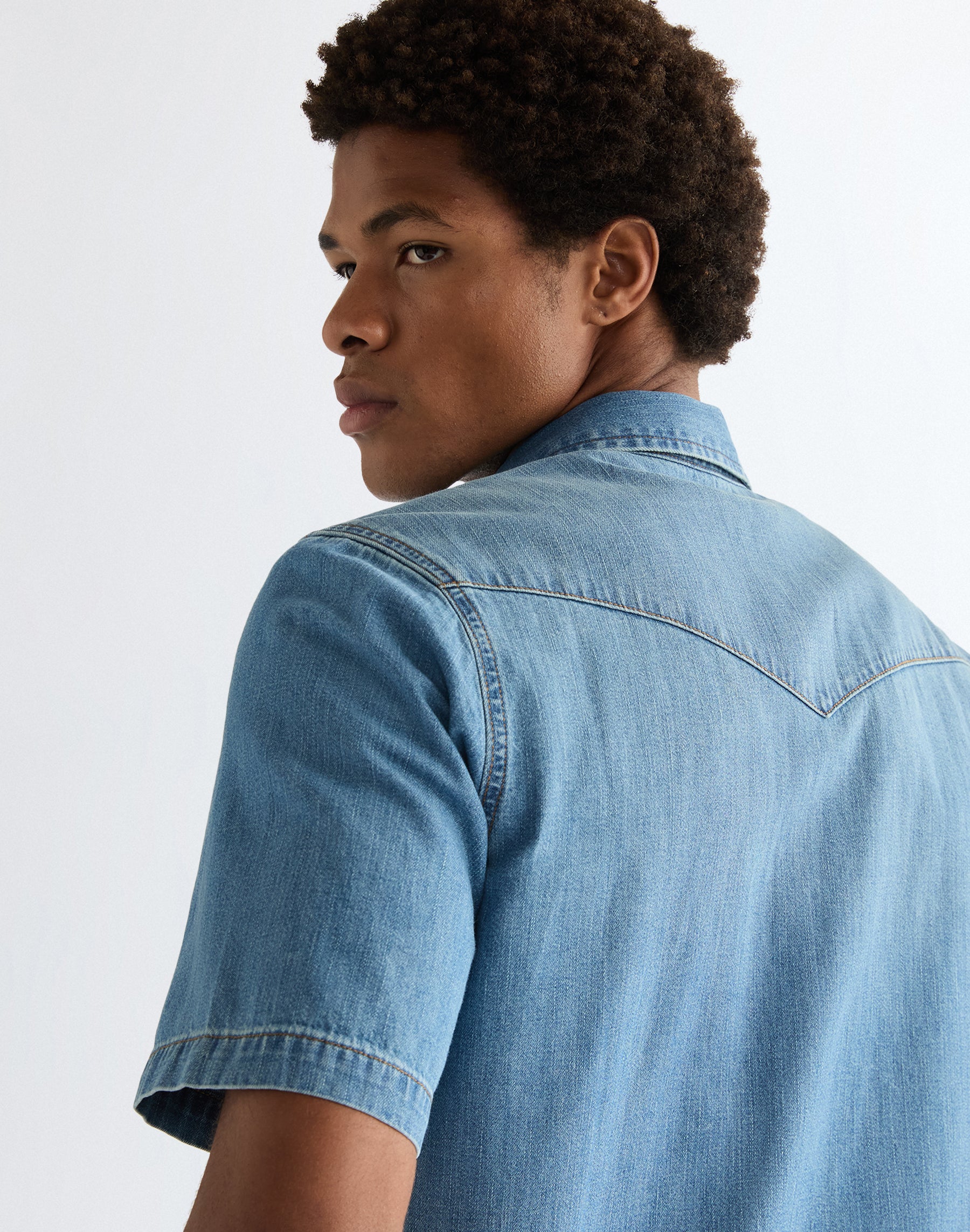 Western a maniche corte in lavaggio medio chiaro Camicie Wrangler