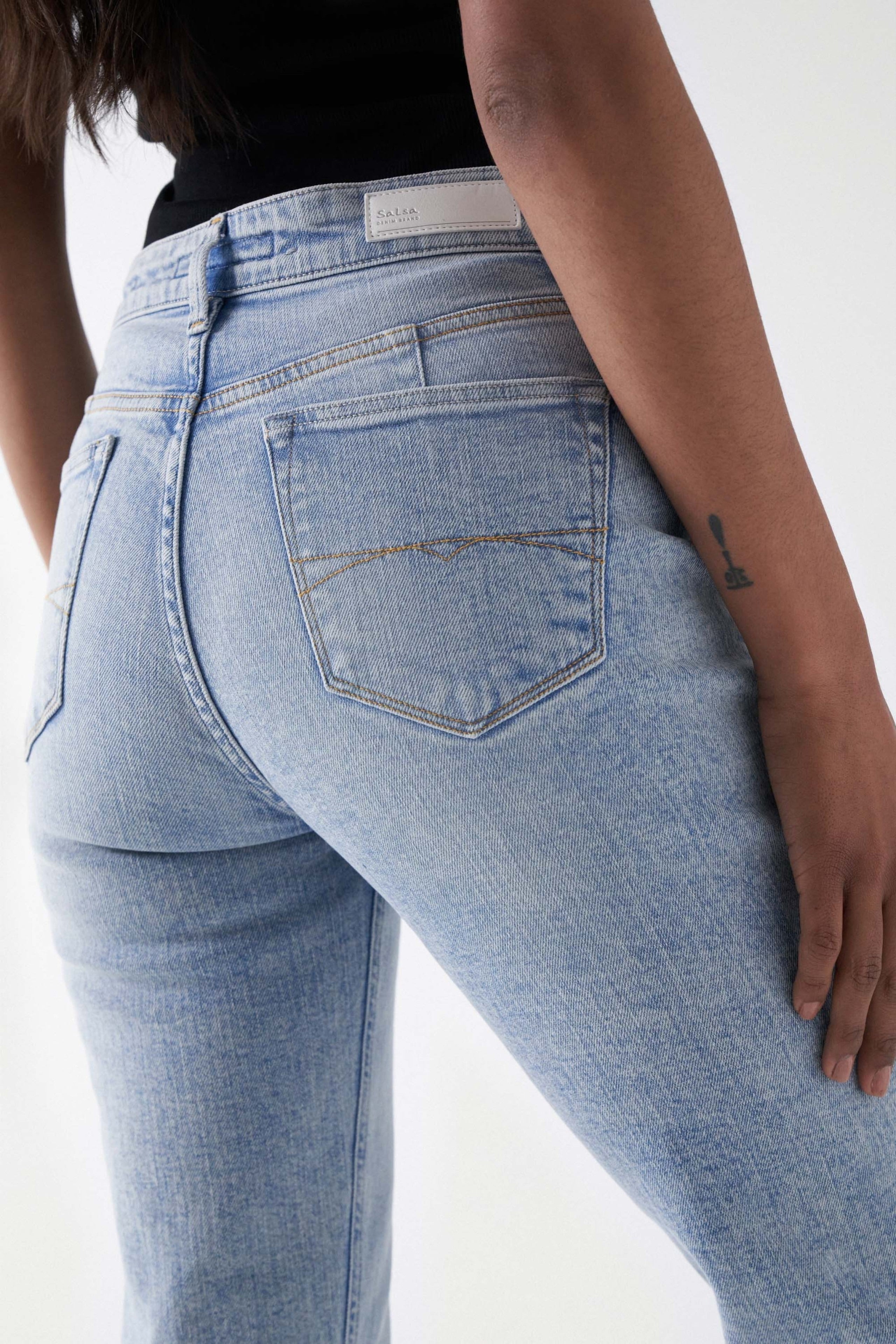Jeans True Cropped Slim Comfort in lavaggio chiaro Salsa Jeans