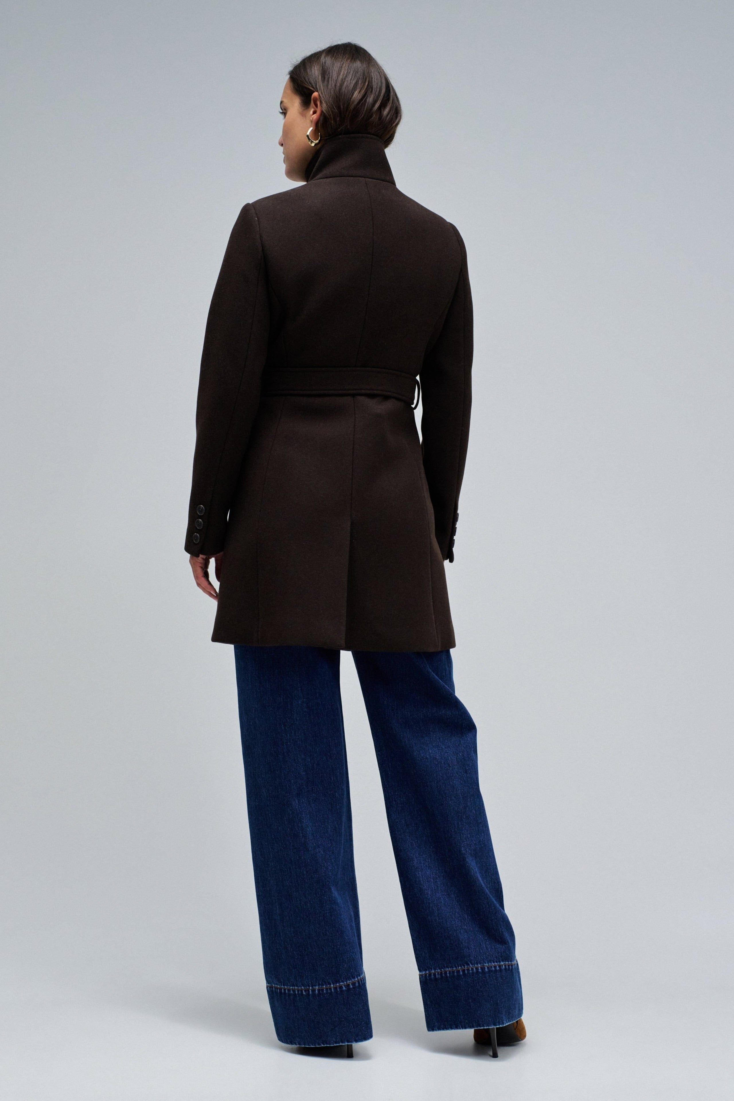 Il cappotto di lana rivisitato in marrone scuro Giacche Salsa Jeans