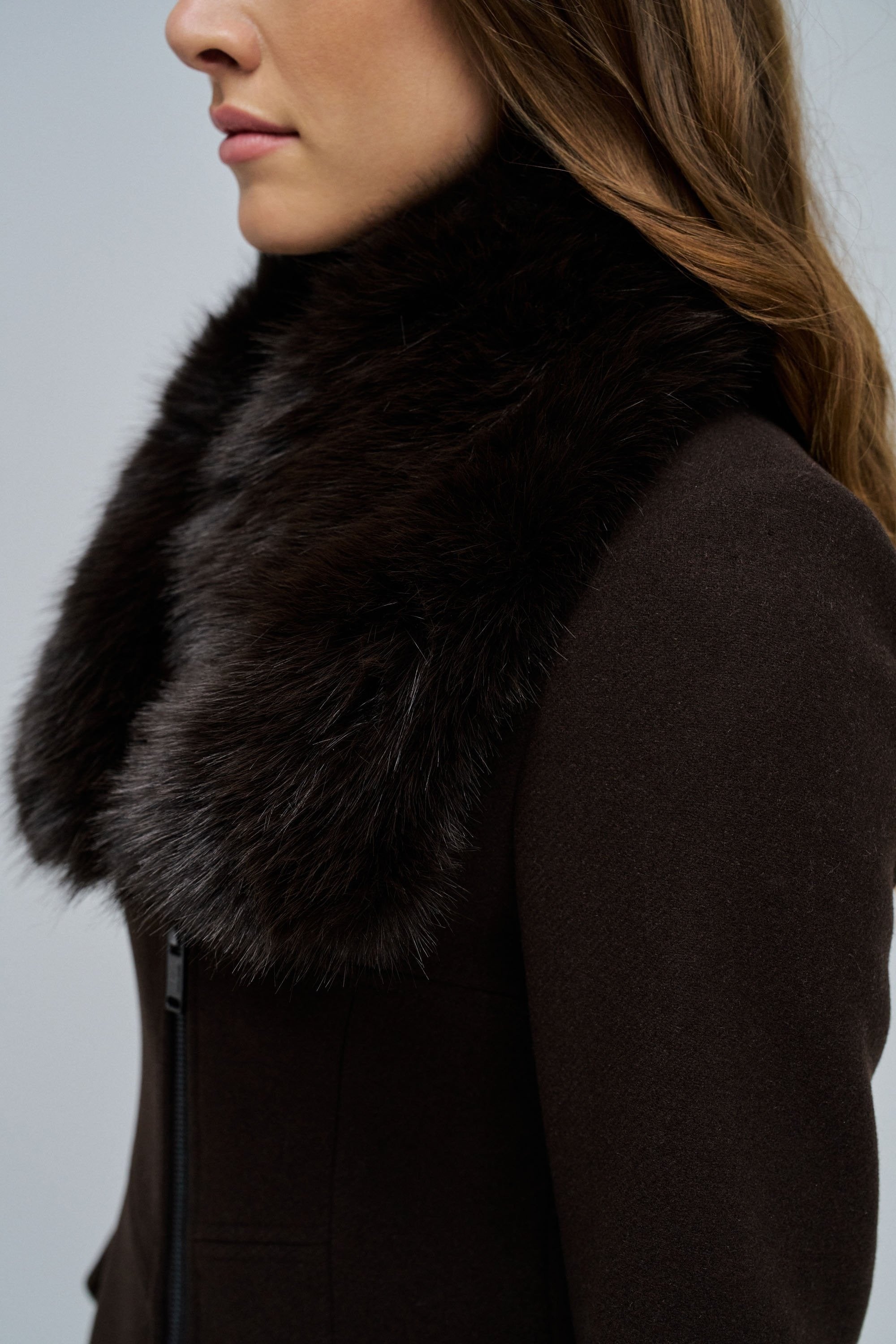 Cappotto in lana con collo di pelliccia in marrone scuro Giacche Salsa Jeans