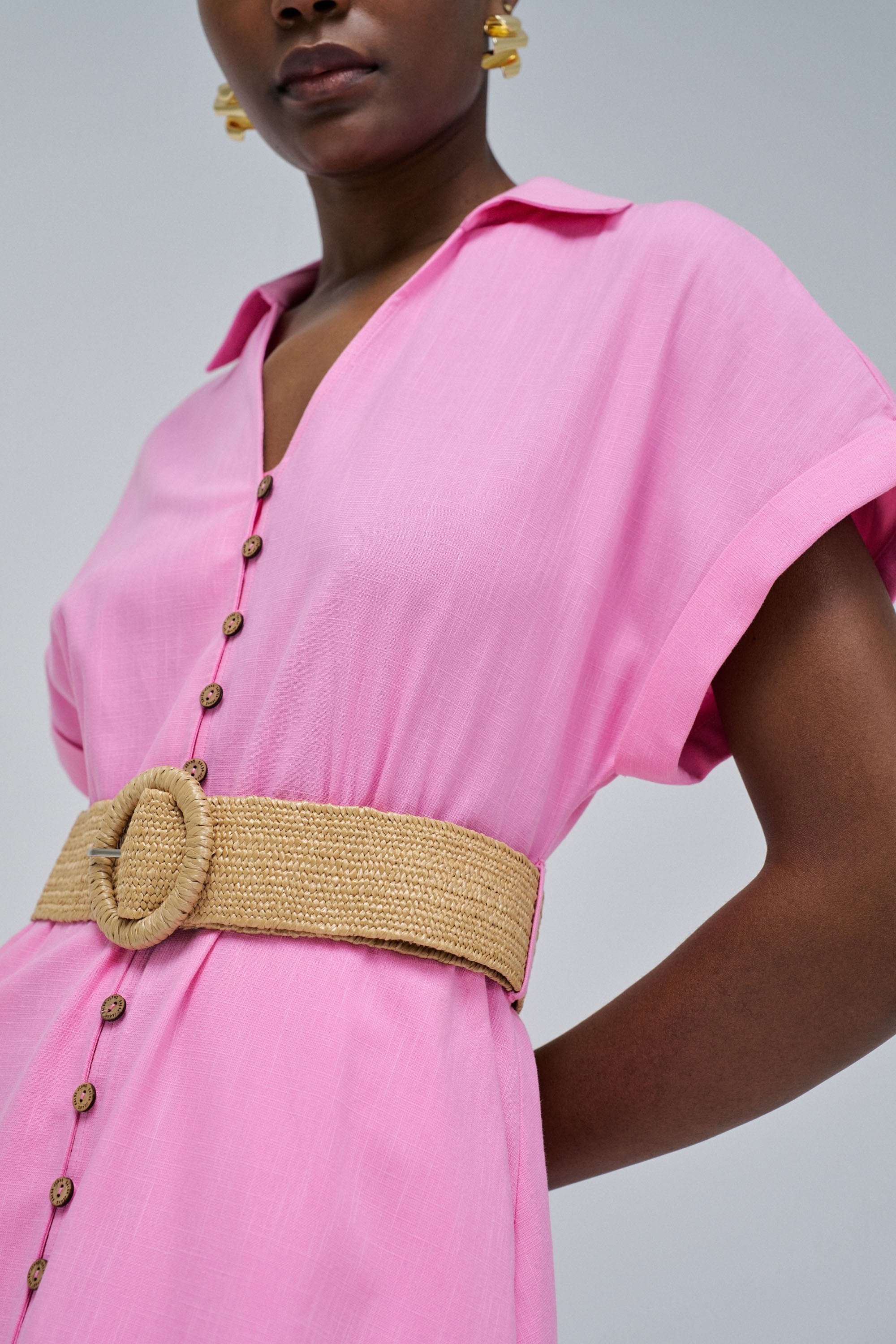 Abito camicia in lino con cintura abbottonata sul davanti in rosa medio Abiti Salsa Jeans