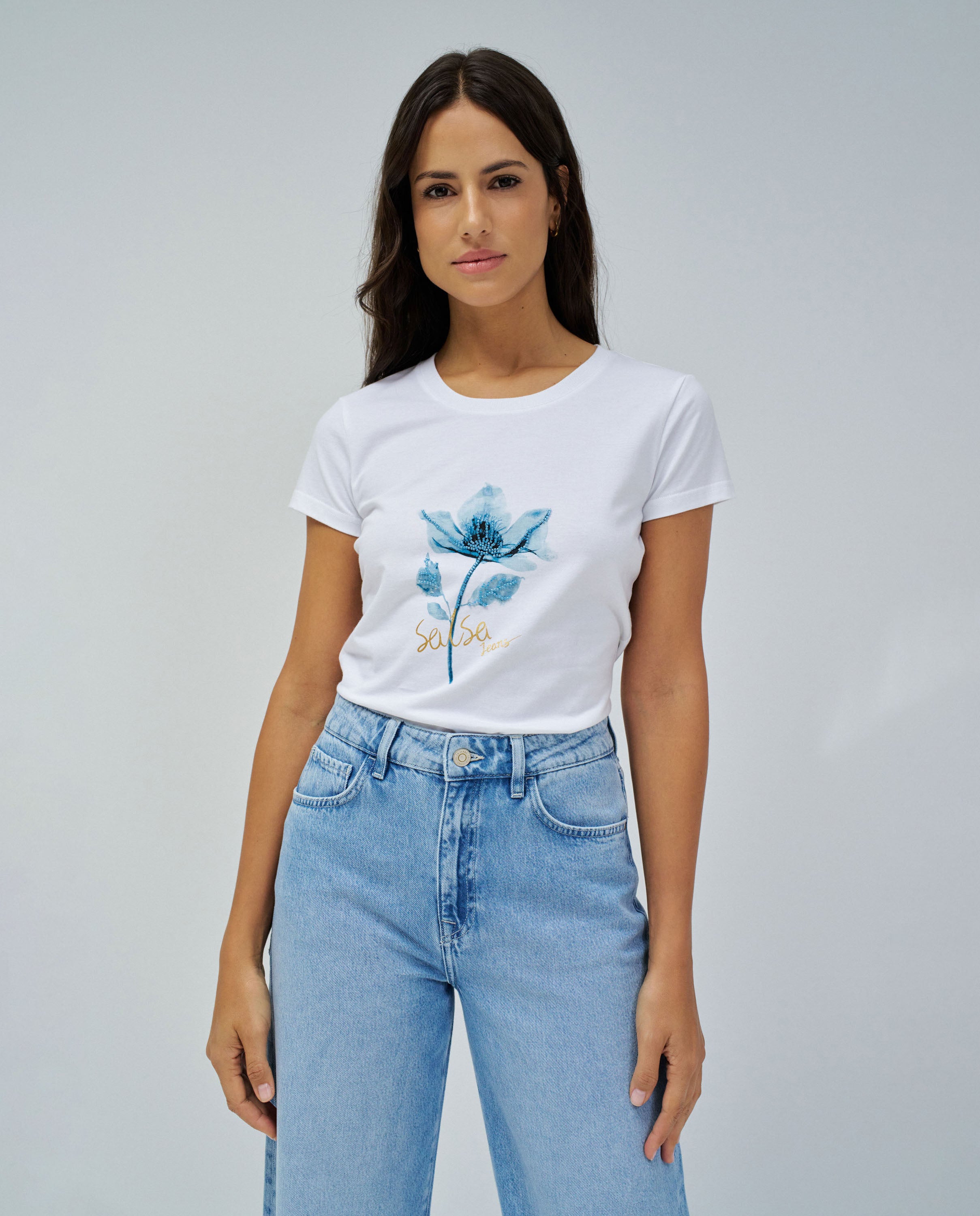 Maglietta grafica con stampa a fiori in bianco Magliette Salsa Jeans