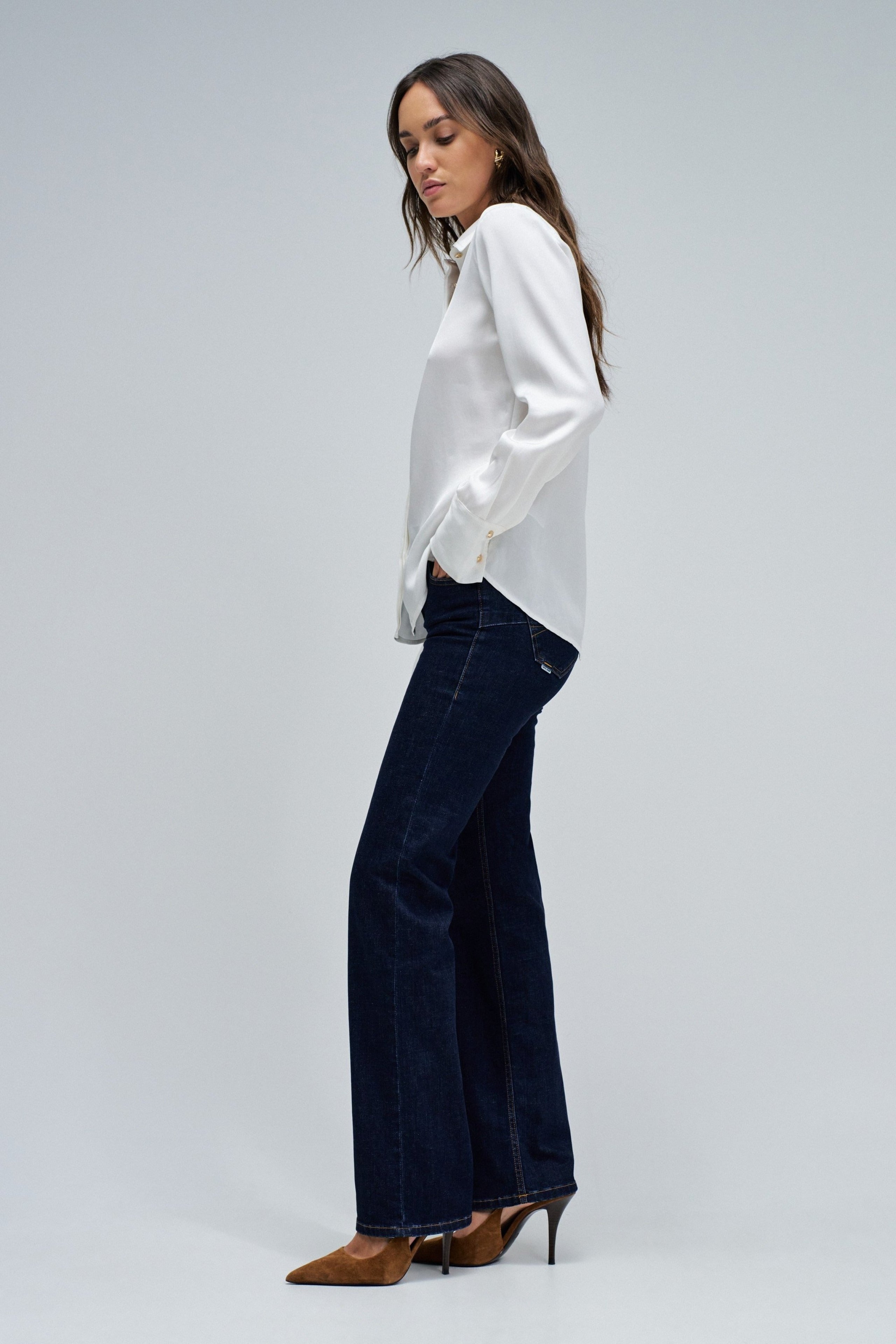 Camicia basic con bottoni dorati in perla chiara V2 Camicie Salsa Jeans