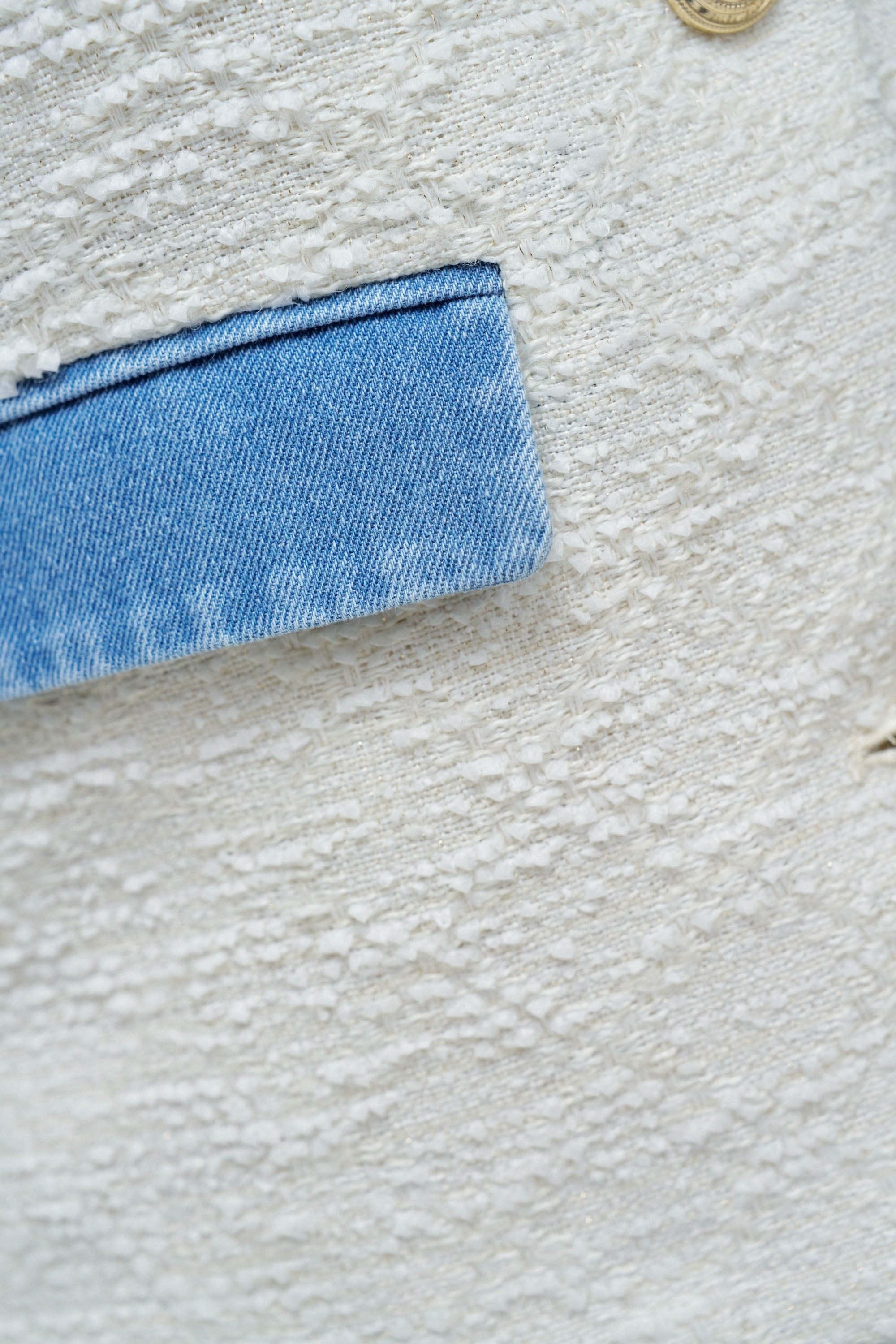 Giacca in tweed stile Chanel color beige chiaro