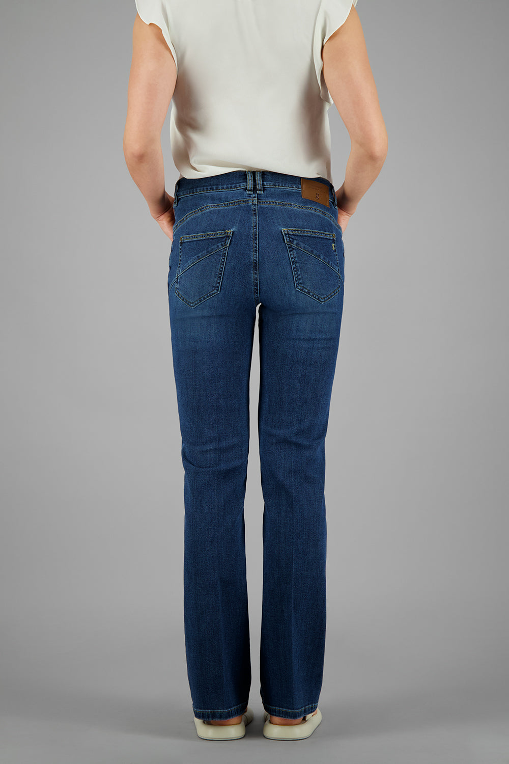 Jeans ZURI126 con risciacquo scuro Jeans Gardeur usati