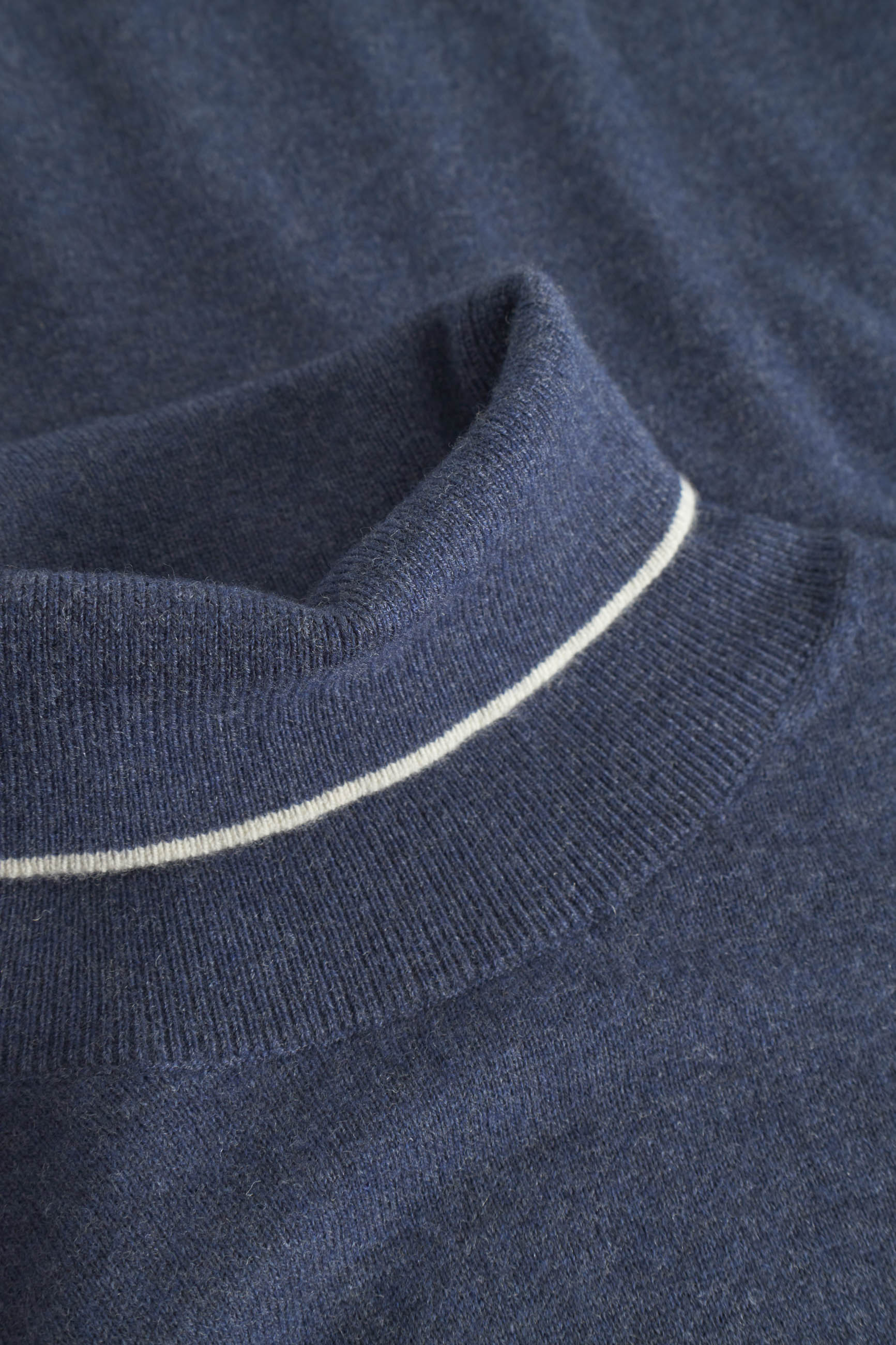 Dolcevita in misto merino in blu Maglioni Colours and Sons