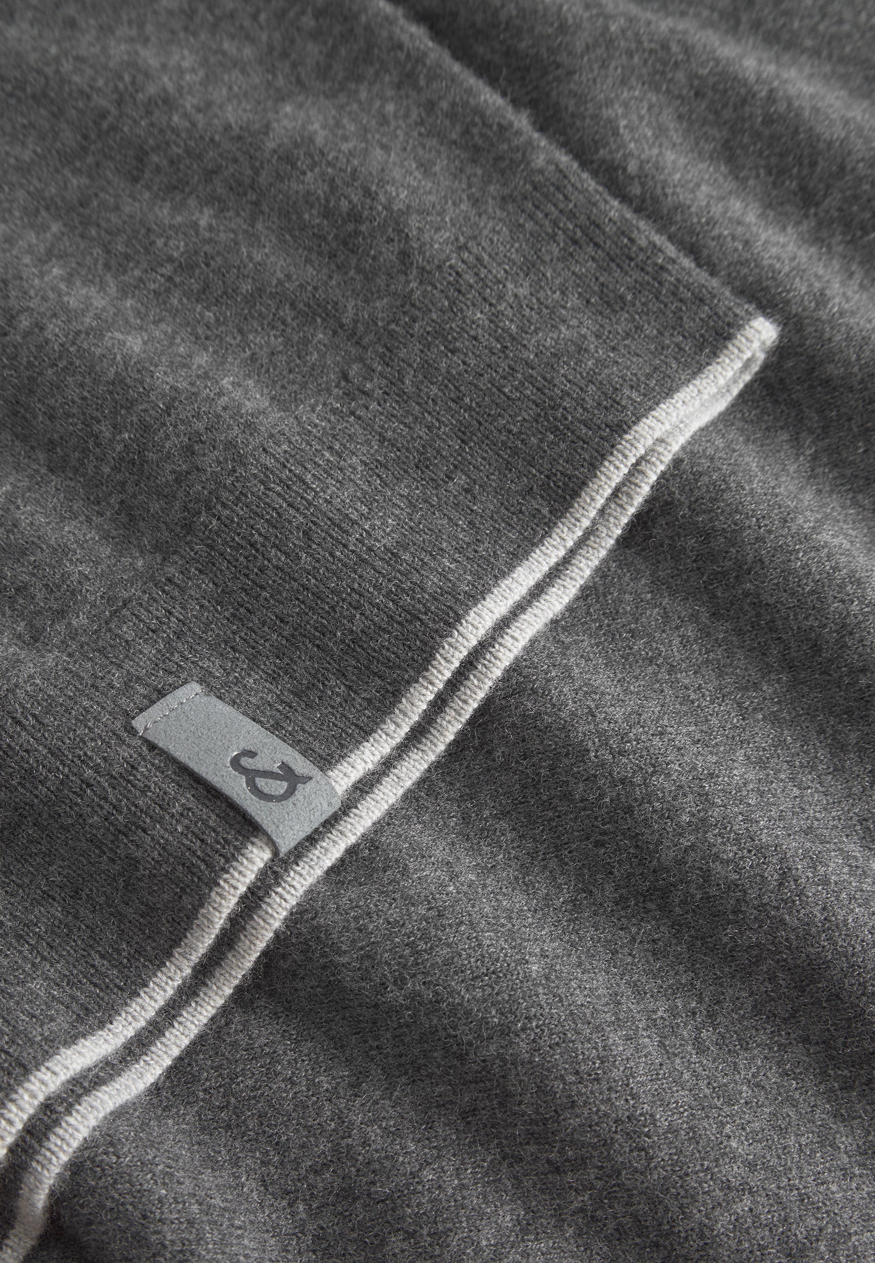 Dolcevita in misto merino in antracite Maglioni Colours and Sons