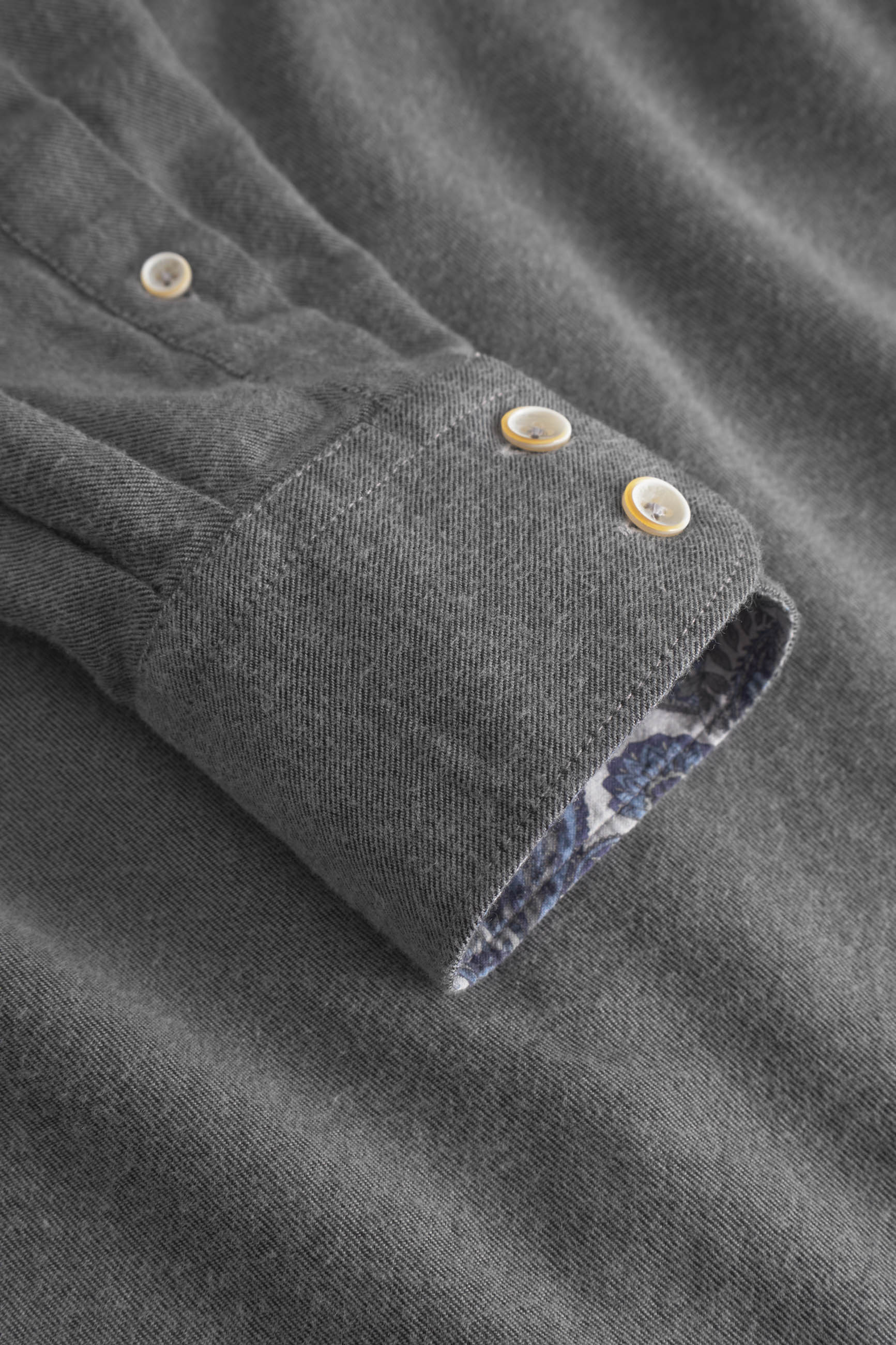 Camicia Twill spazzolato in antracite Camicie Colours and Sons