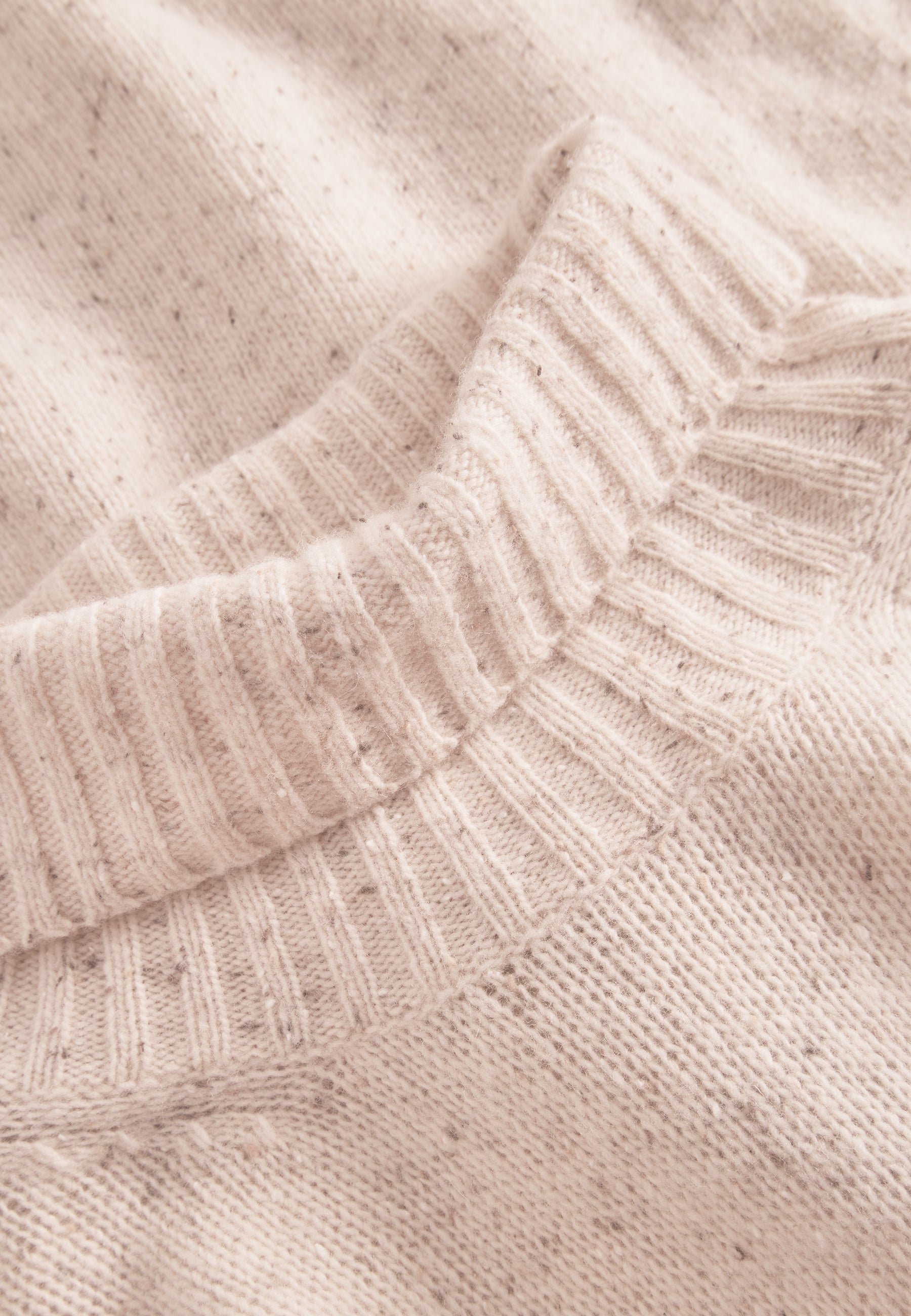 Dolcevita Donegal in bianco sporco Maglioni Colours and Sons