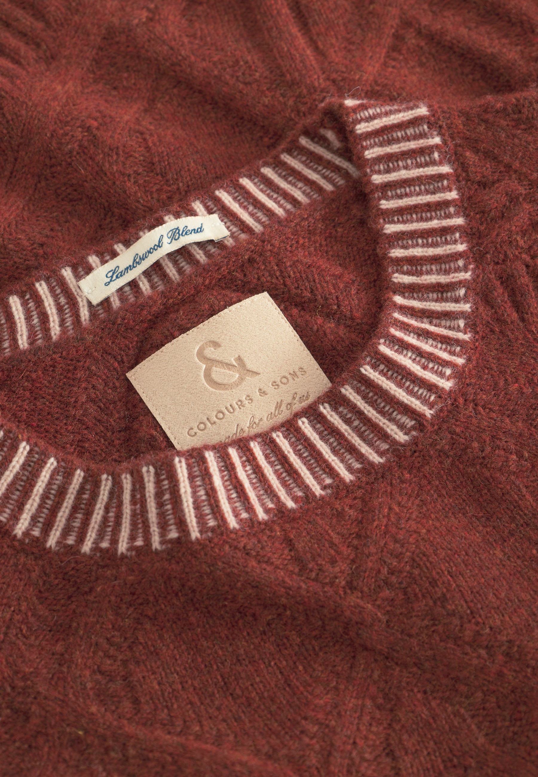 Struttura Ethno a girocollo in Brandy Maglioni Colours and Sons