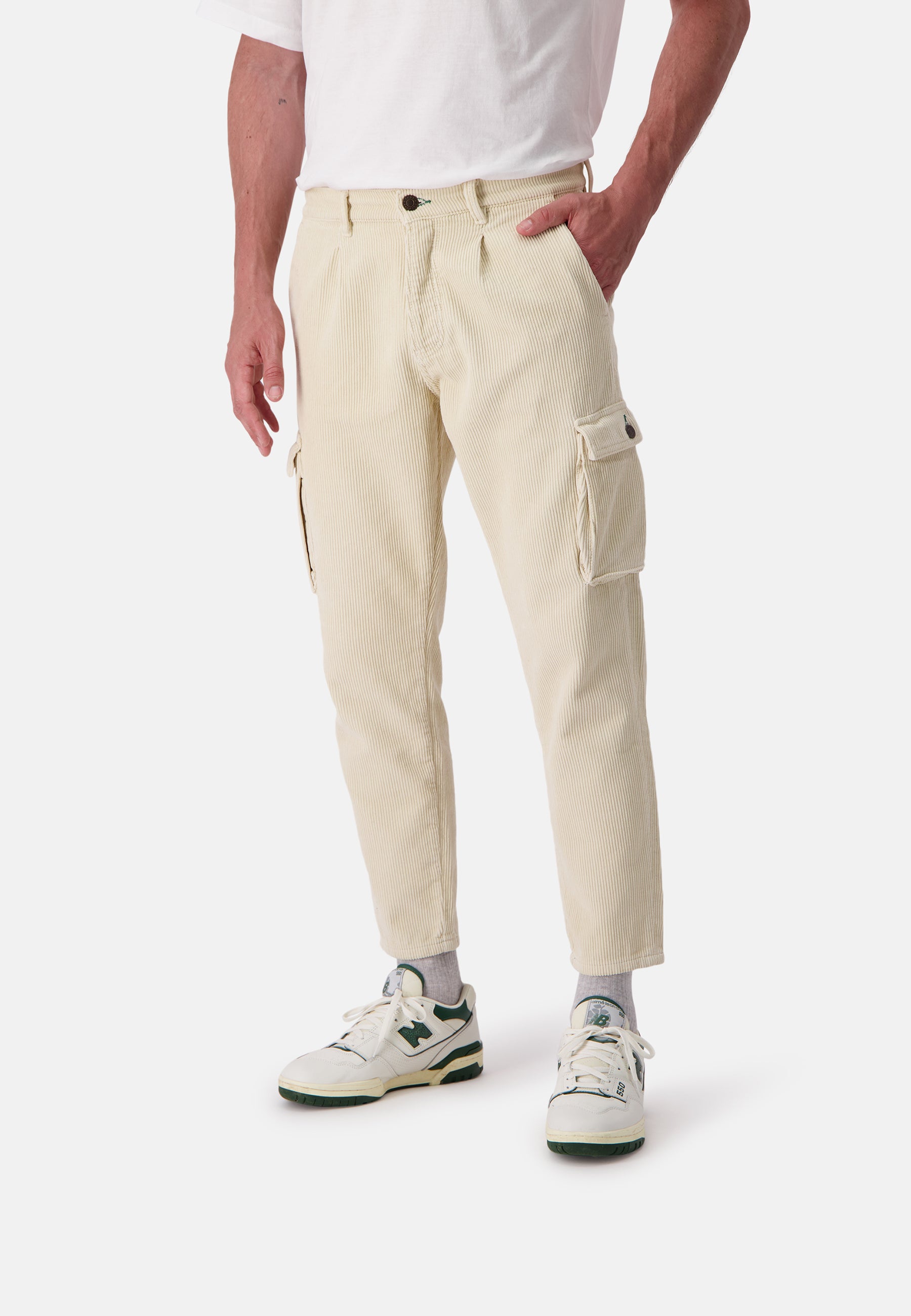 Pantalone Cargo in velluto a coste, color bianco sporco Colours and Sons