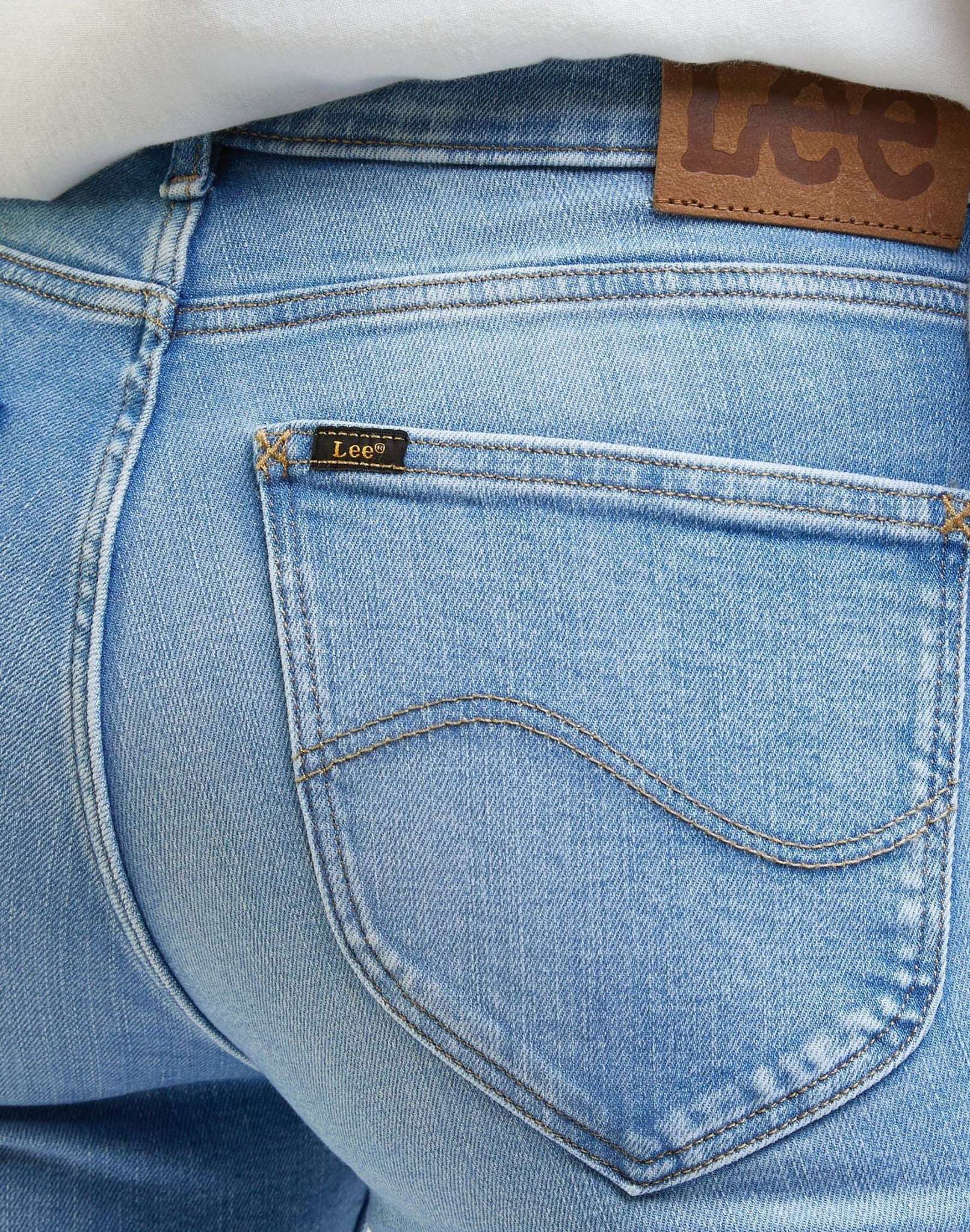 Marion Straight in Jeans Leggeri Lee