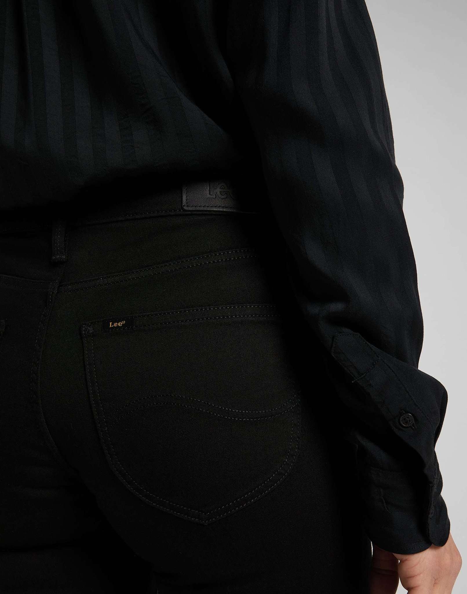 Elly in jeans con risciacquo nero Lee