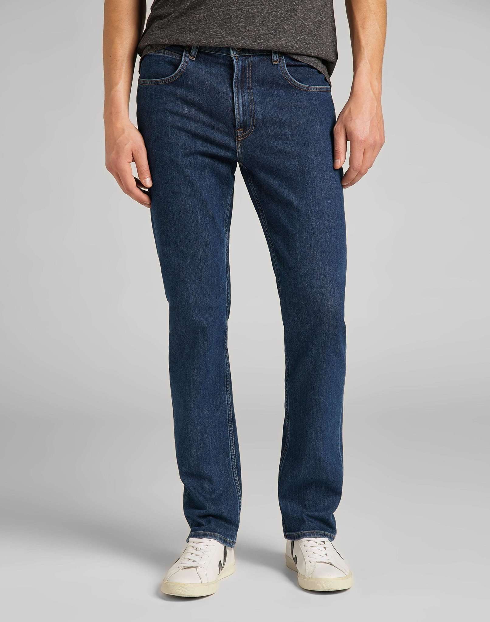 Jeans Brooklyn Straight con lavaggio a pietra scuro Lee