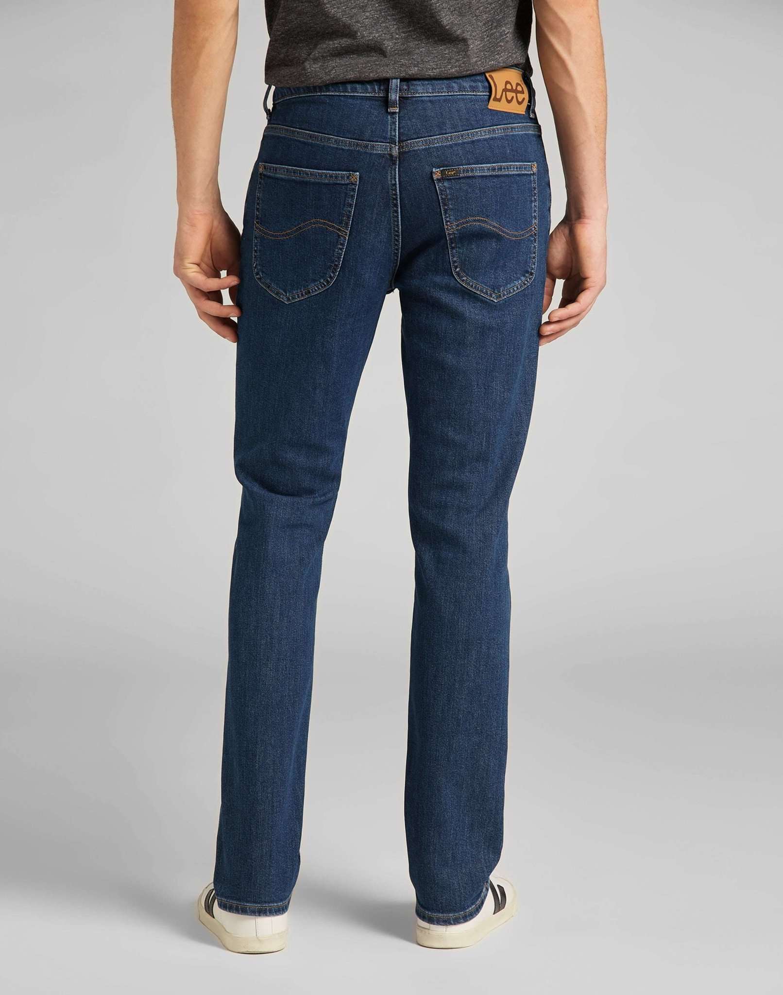 Jeans Brooklyn Straight con lavaggio a pietra scuro Lee