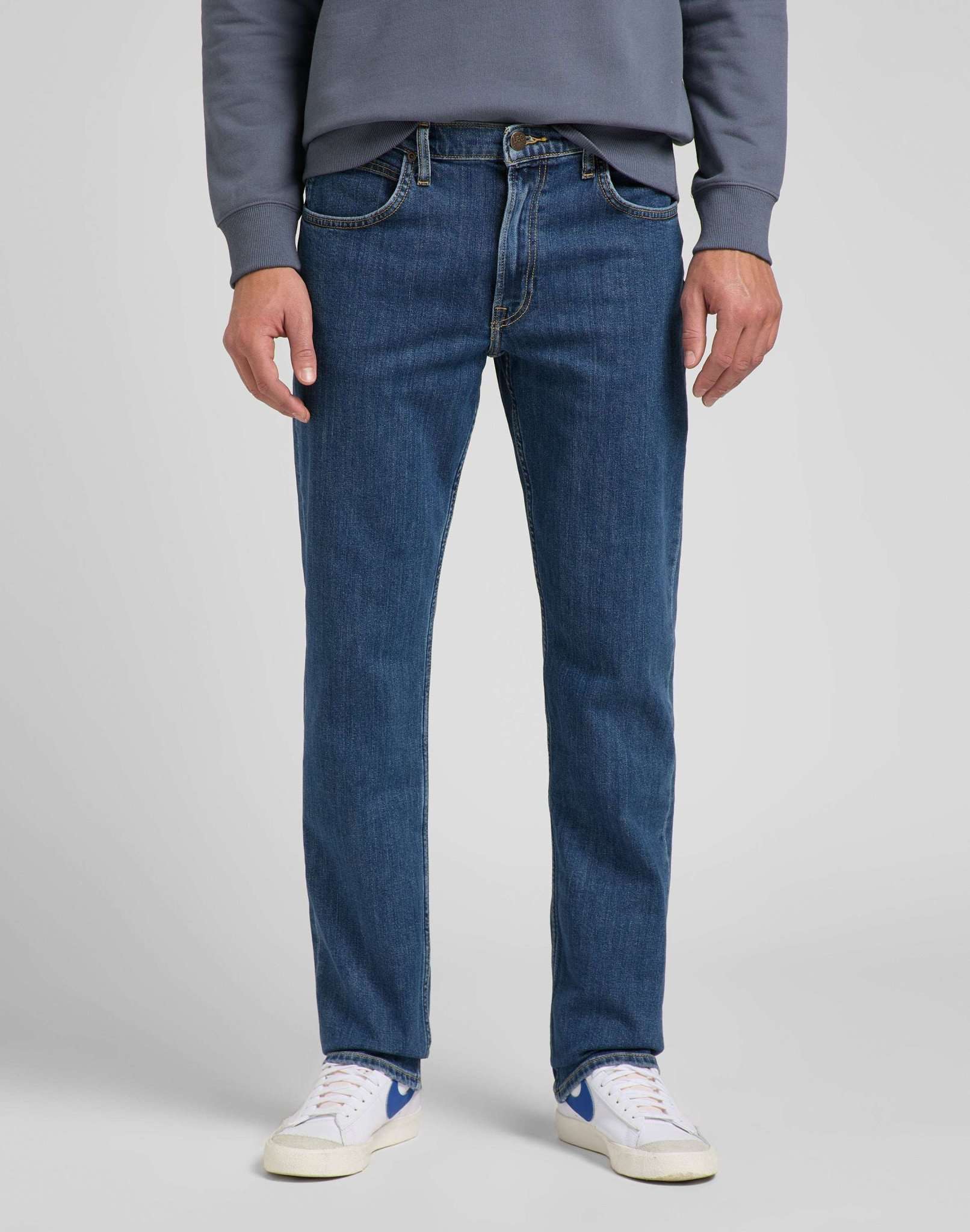 Jeans Brooklyn Straight in Mid Stonewash Lee