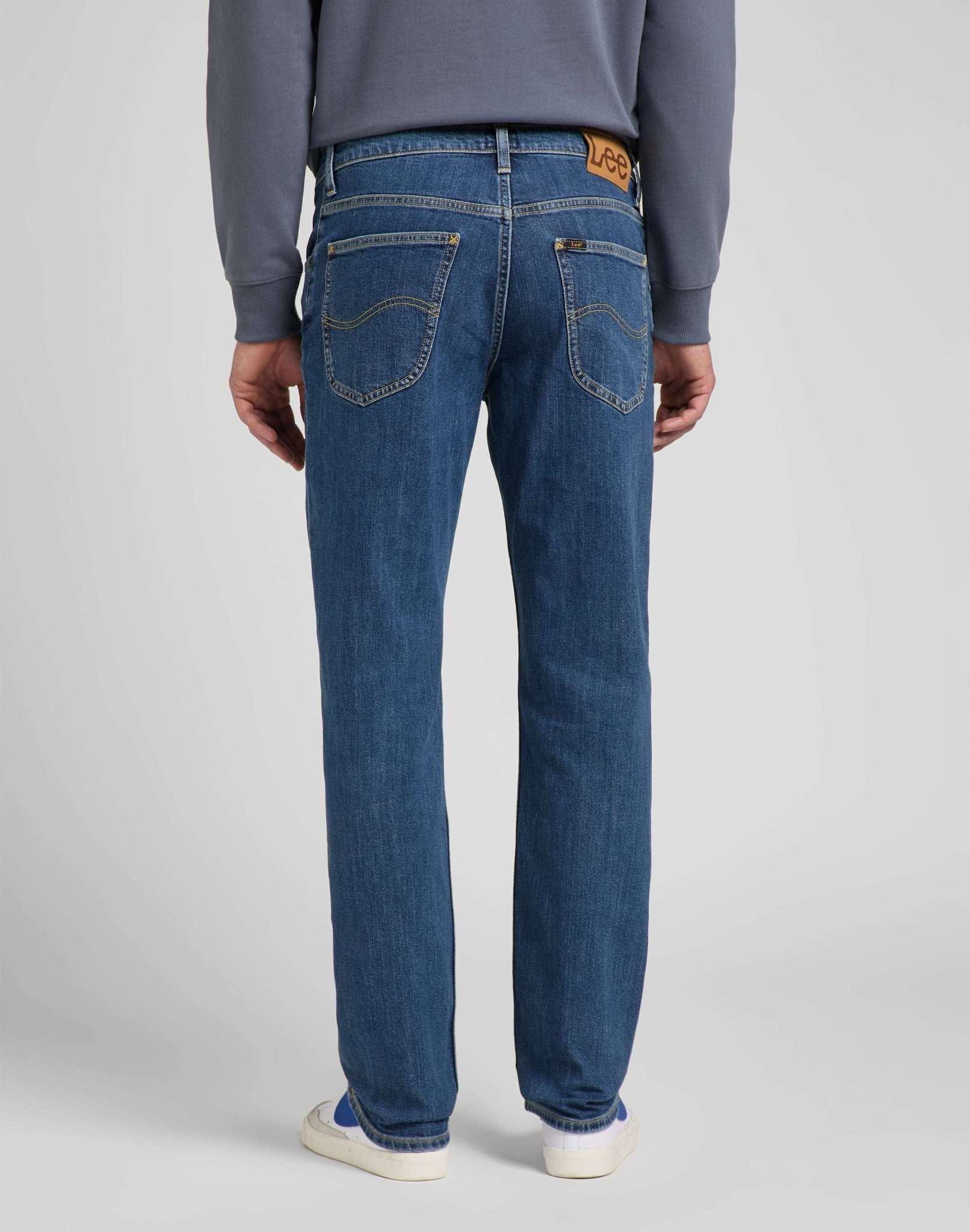 Jeans Brooklyn Straight in Mid Stonewash Lee