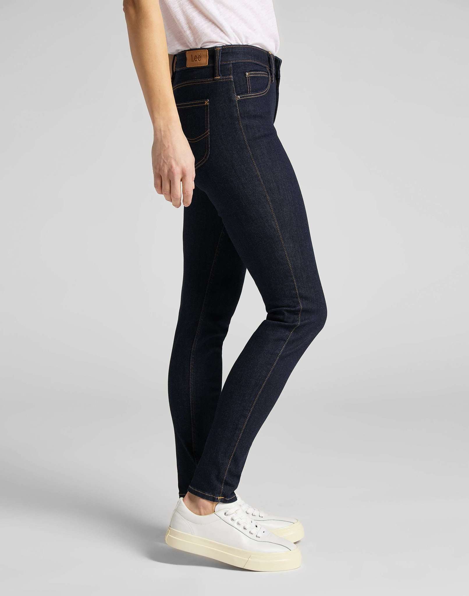 Rossella in Jeans Rinse Lee