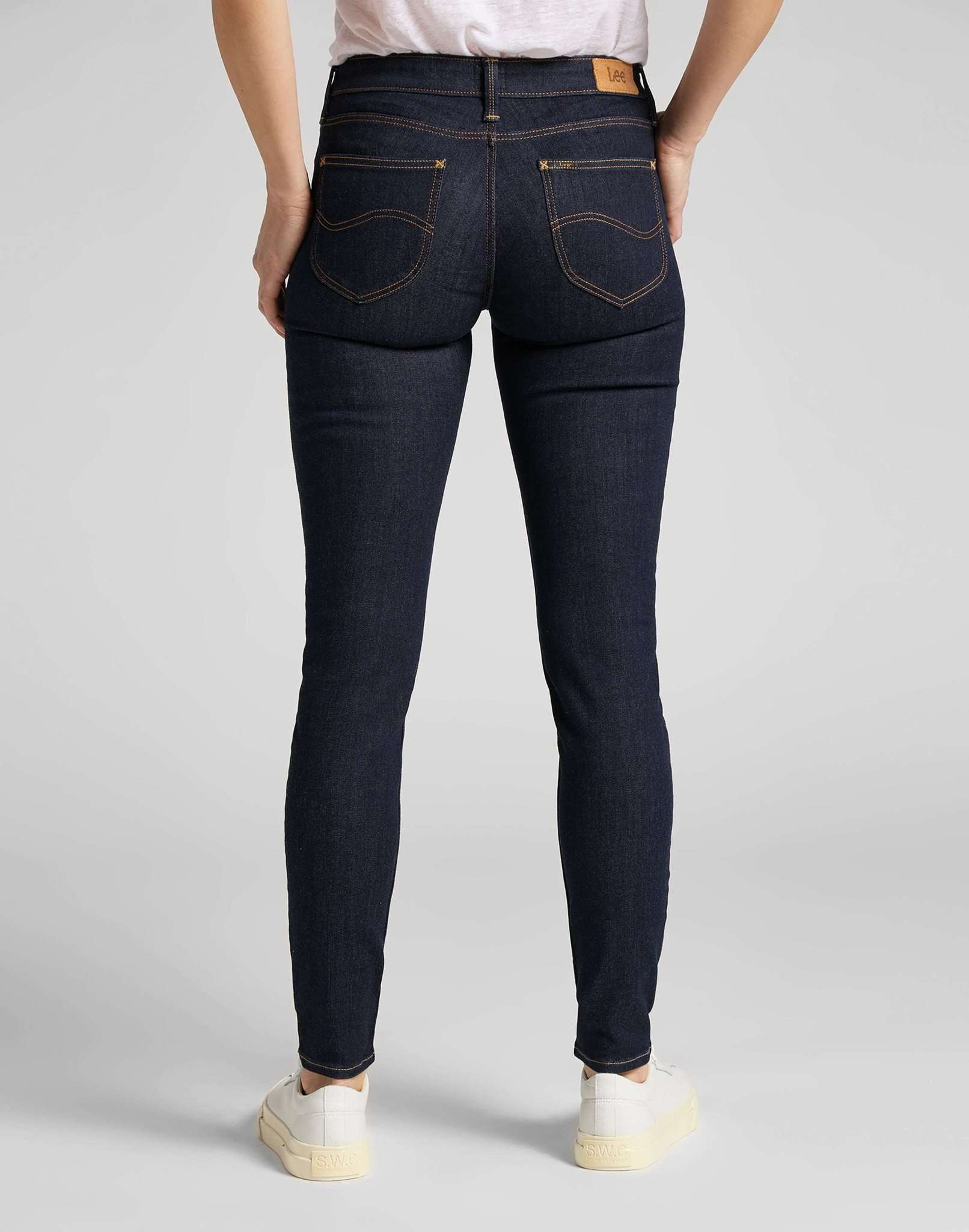 Rossella in Jeans Rinse Lee