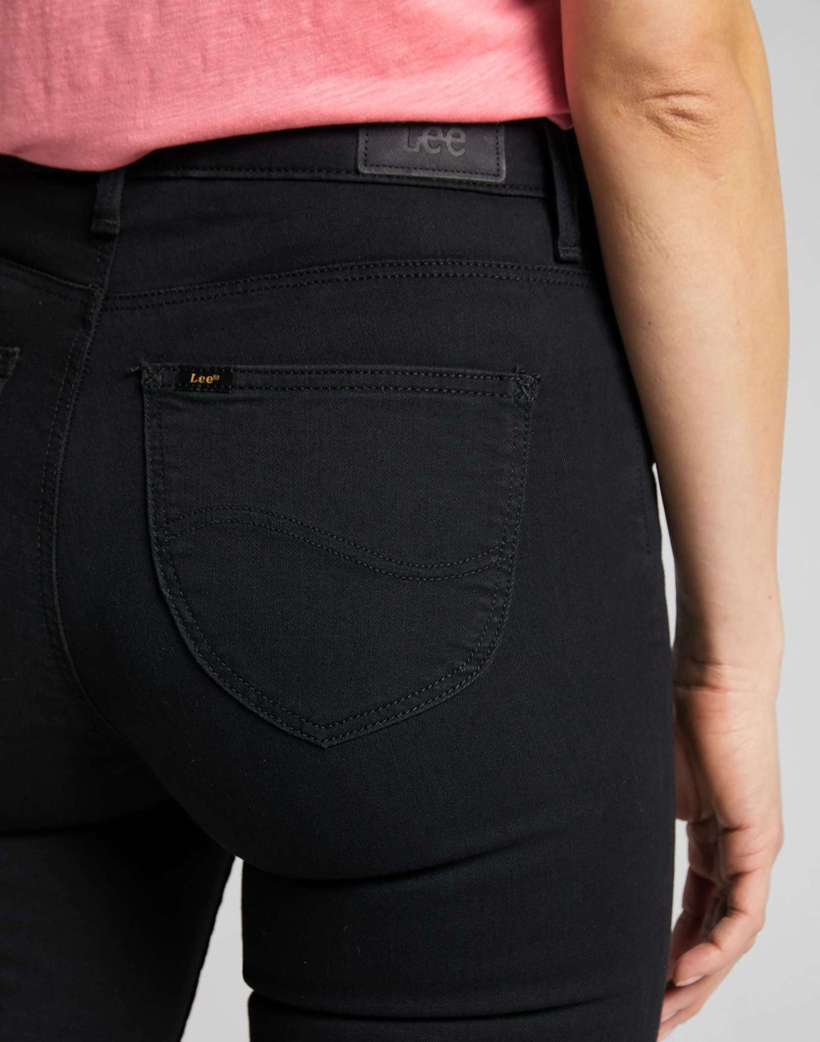 Scarlett High in jeans con risciacquo nero Lee