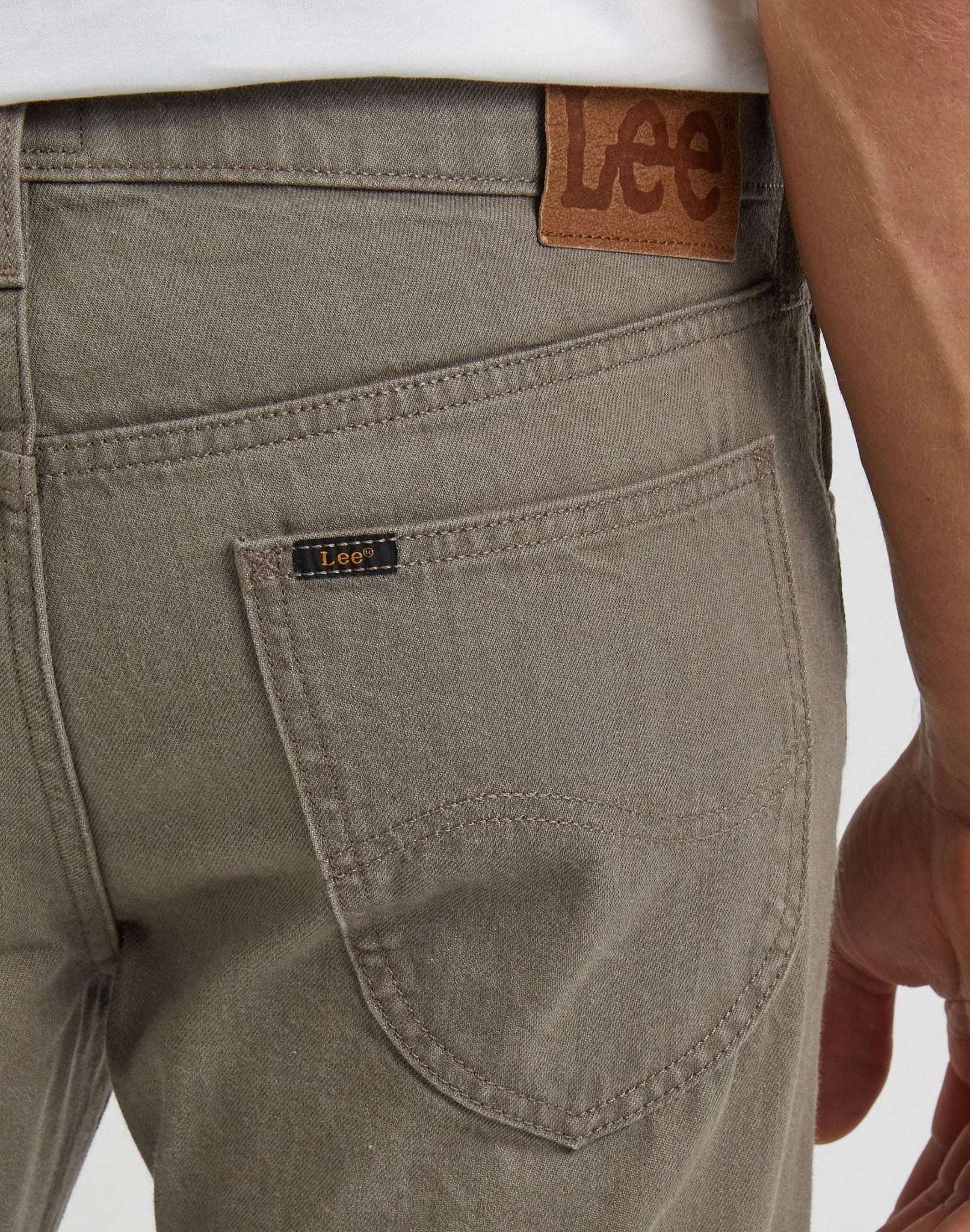Pantaloni Daren Zip Fly Low Stretch in Mushroom Lee