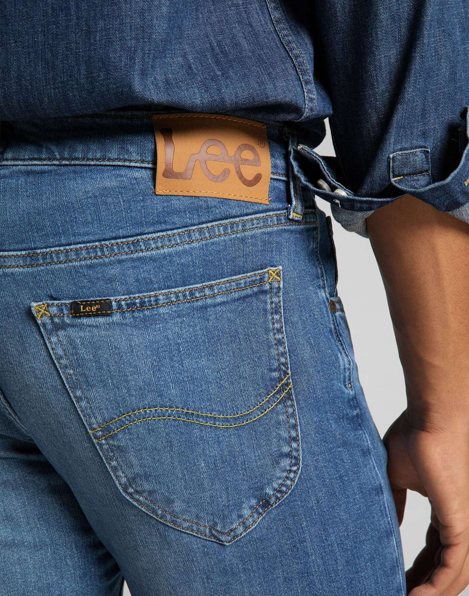 Jeans Daren Zip Fly Low Stretch in Freeport Scuro Lee