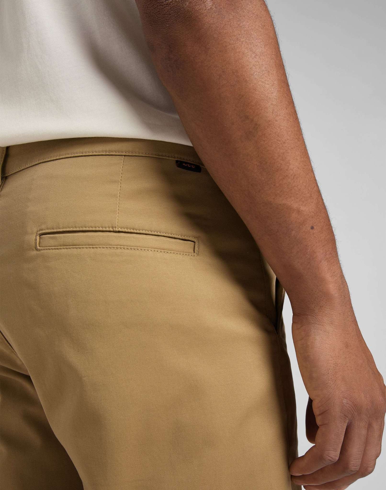 Pantaloni chino regular in argilla Lee