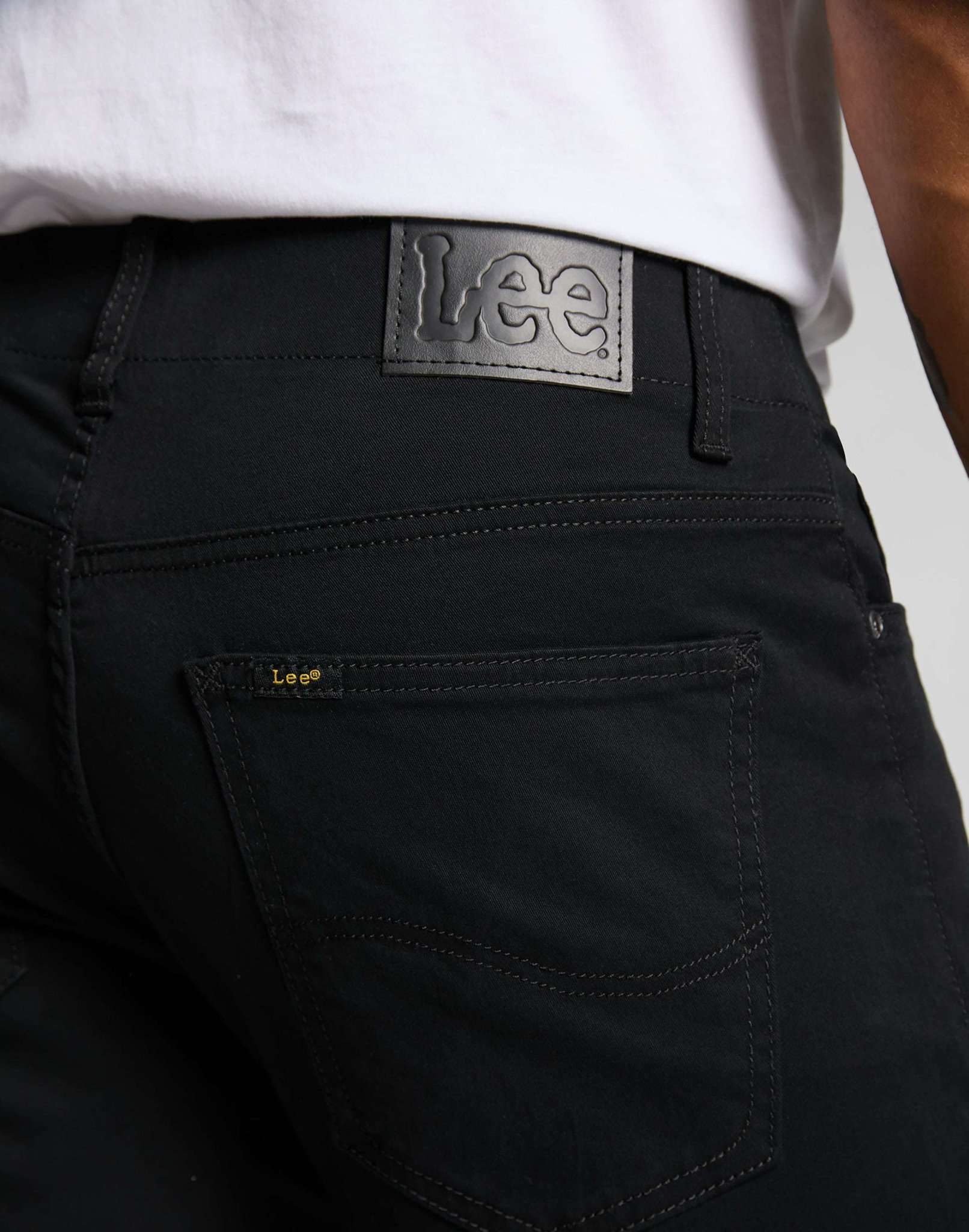 Pantaloni dritti XM in nero Lee