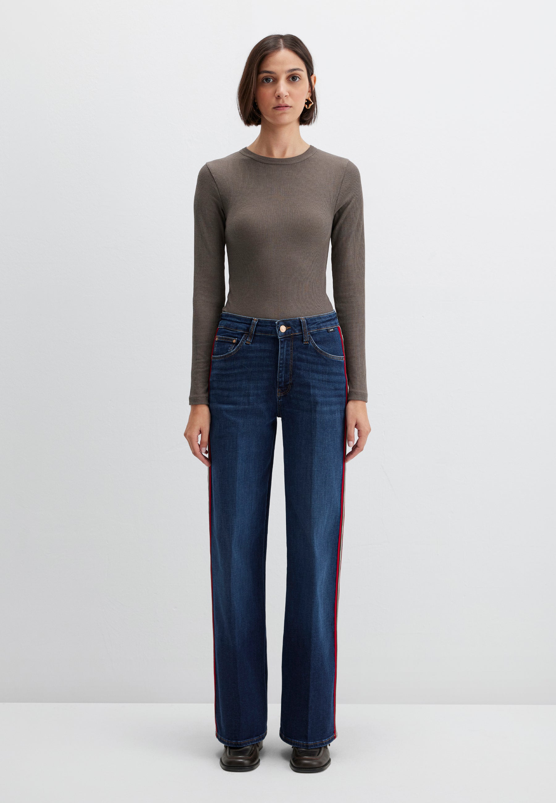 Malibu in Deep Blue Str