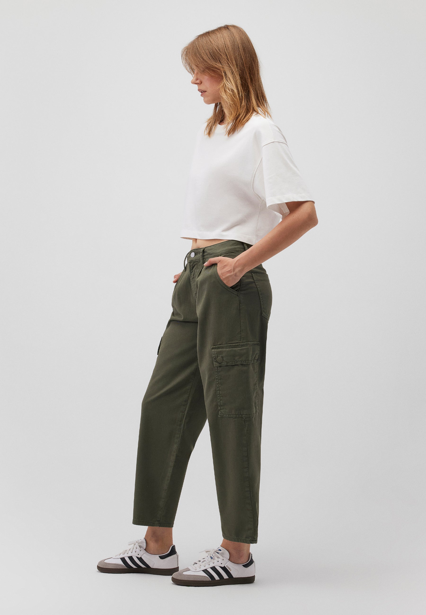 Jacy in pantaloni in twill di scarabeo Mavi