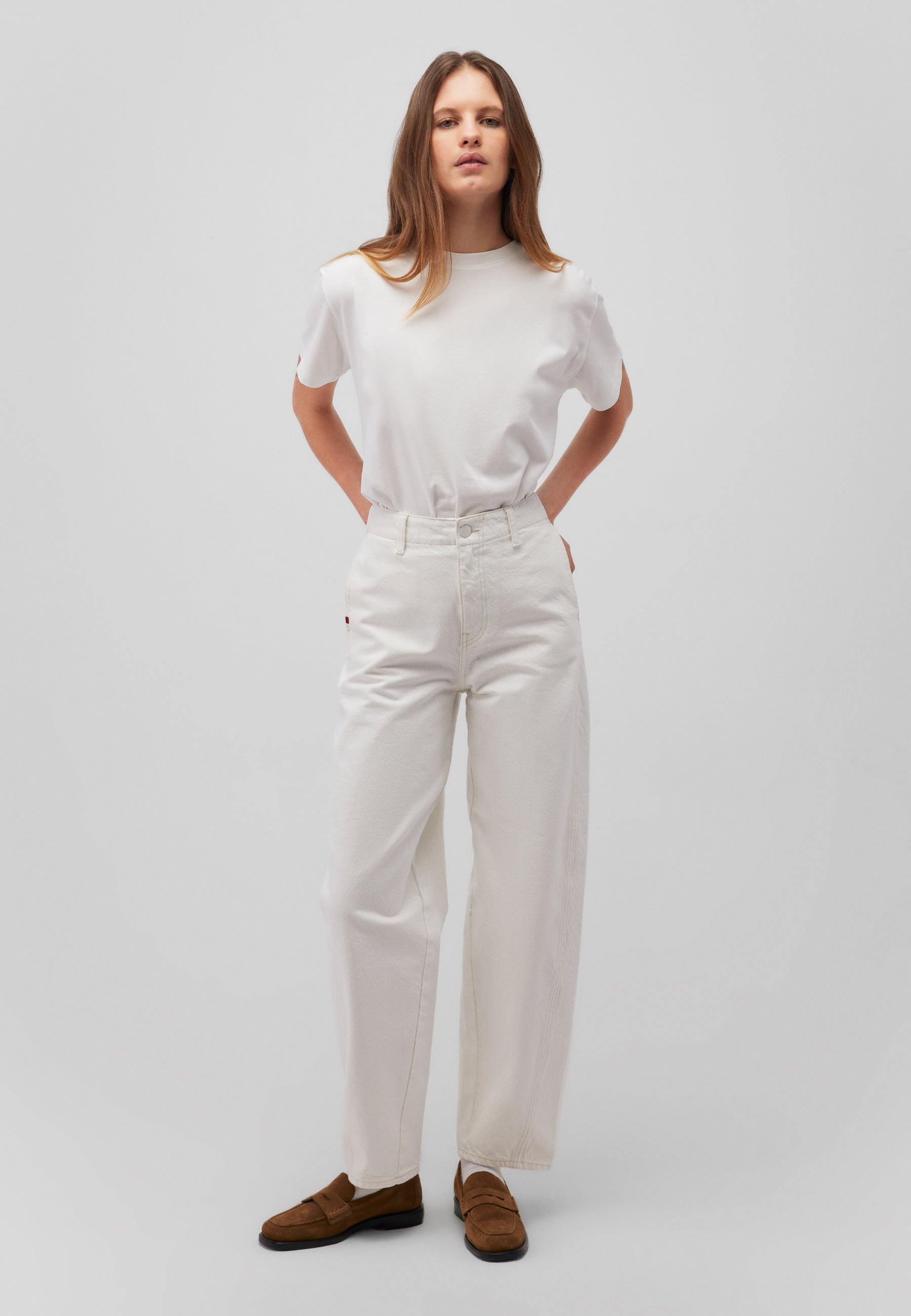 Sakura in jeans off white Mavi