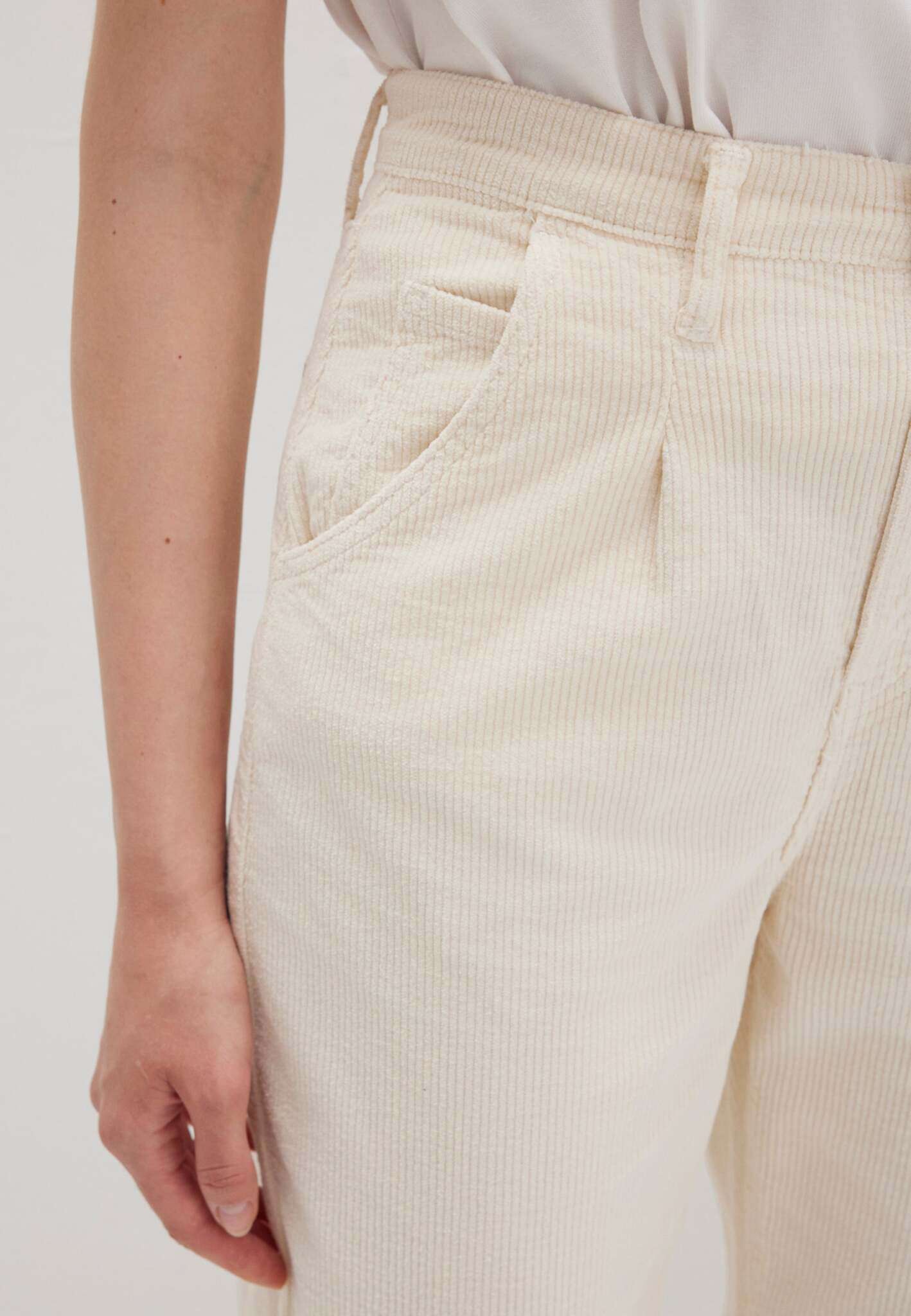 Laura in pantaloni di angora a coste Mavi