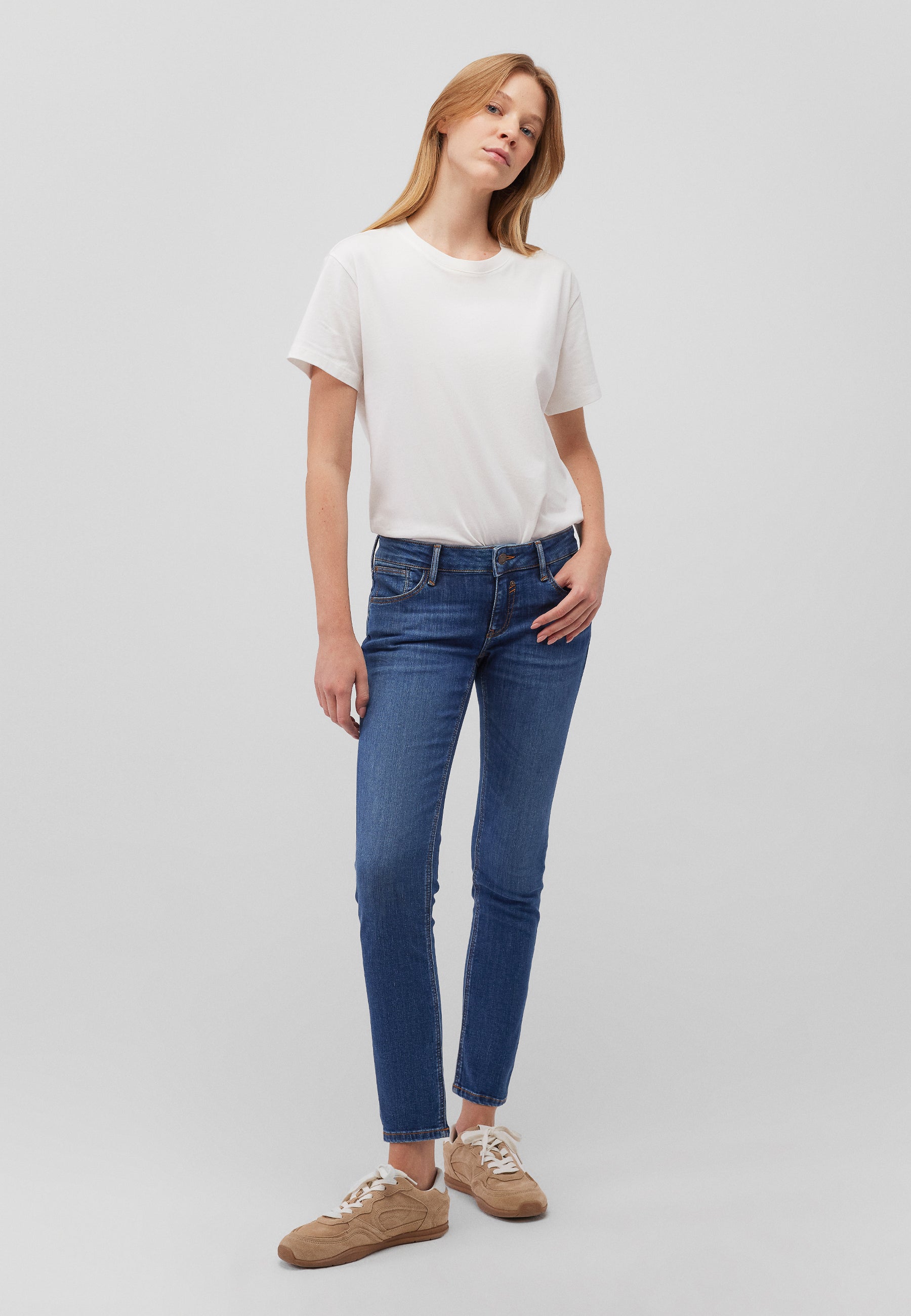 Lindy in Jeans Venezia spazzolato scuro Mavi