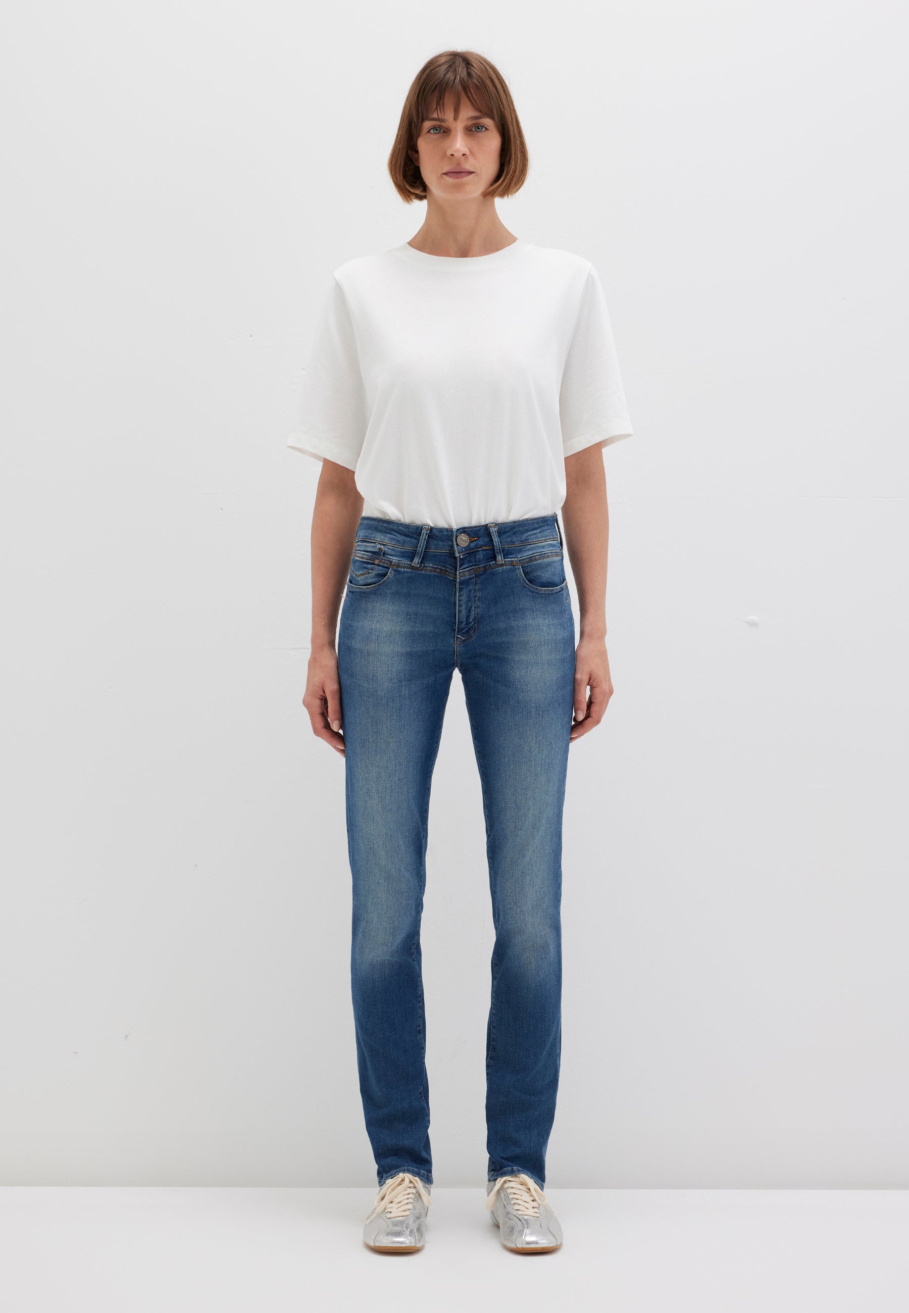 Sophie in Jeans Deep Memory Fit Mavi