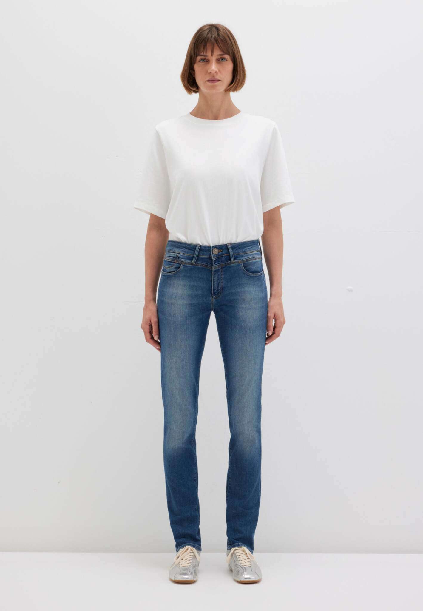 Sophie in Jeans Deep Memory Fit Mavi
