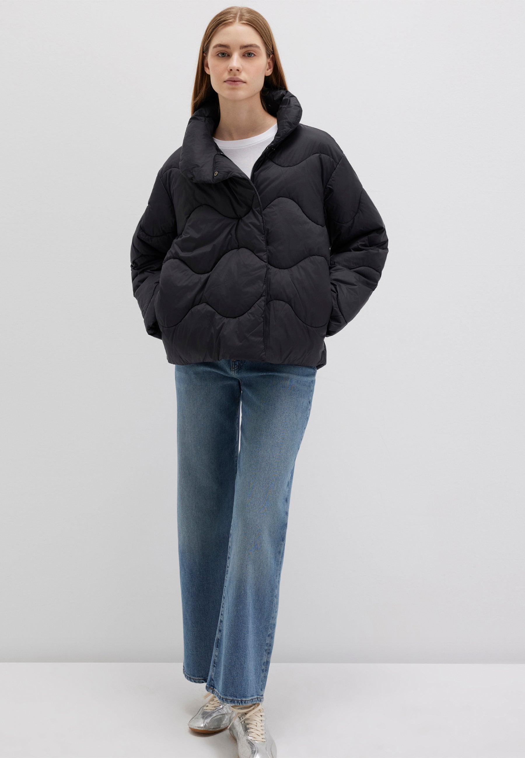 Giacca a collo alto in nero Giacche Mavi