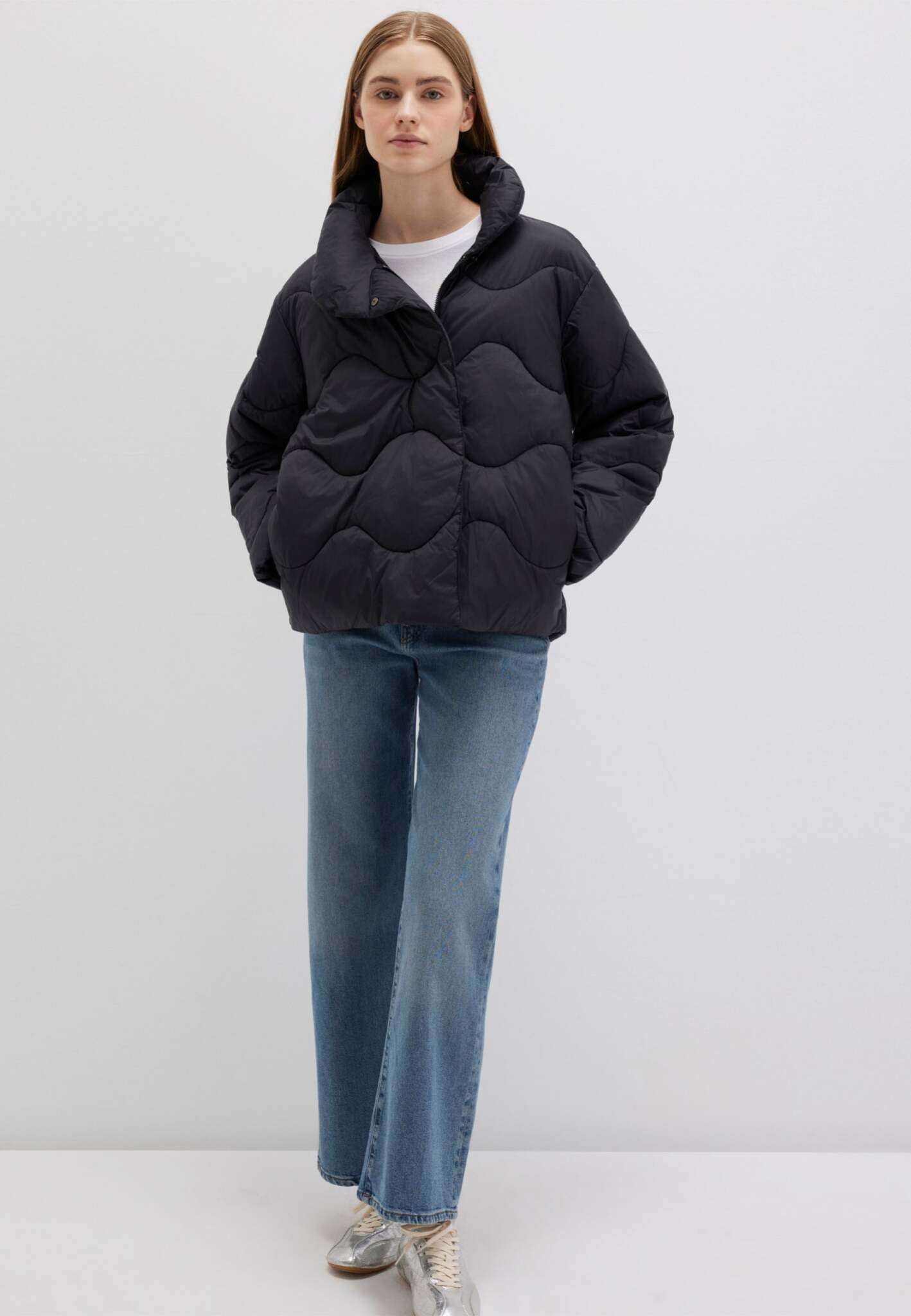 Giacca a collo alto in nero Giacche Mavi