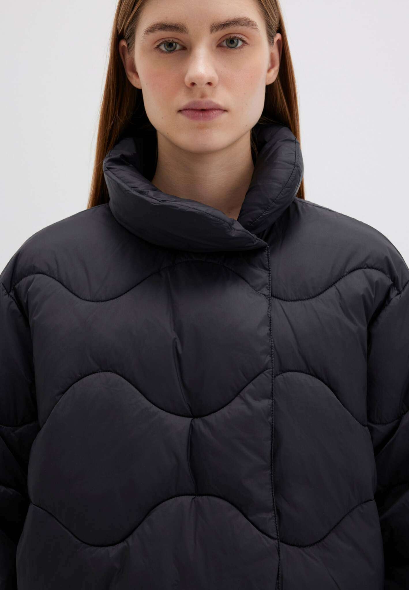 Giacca a collo alto in nero Giacche Mavi