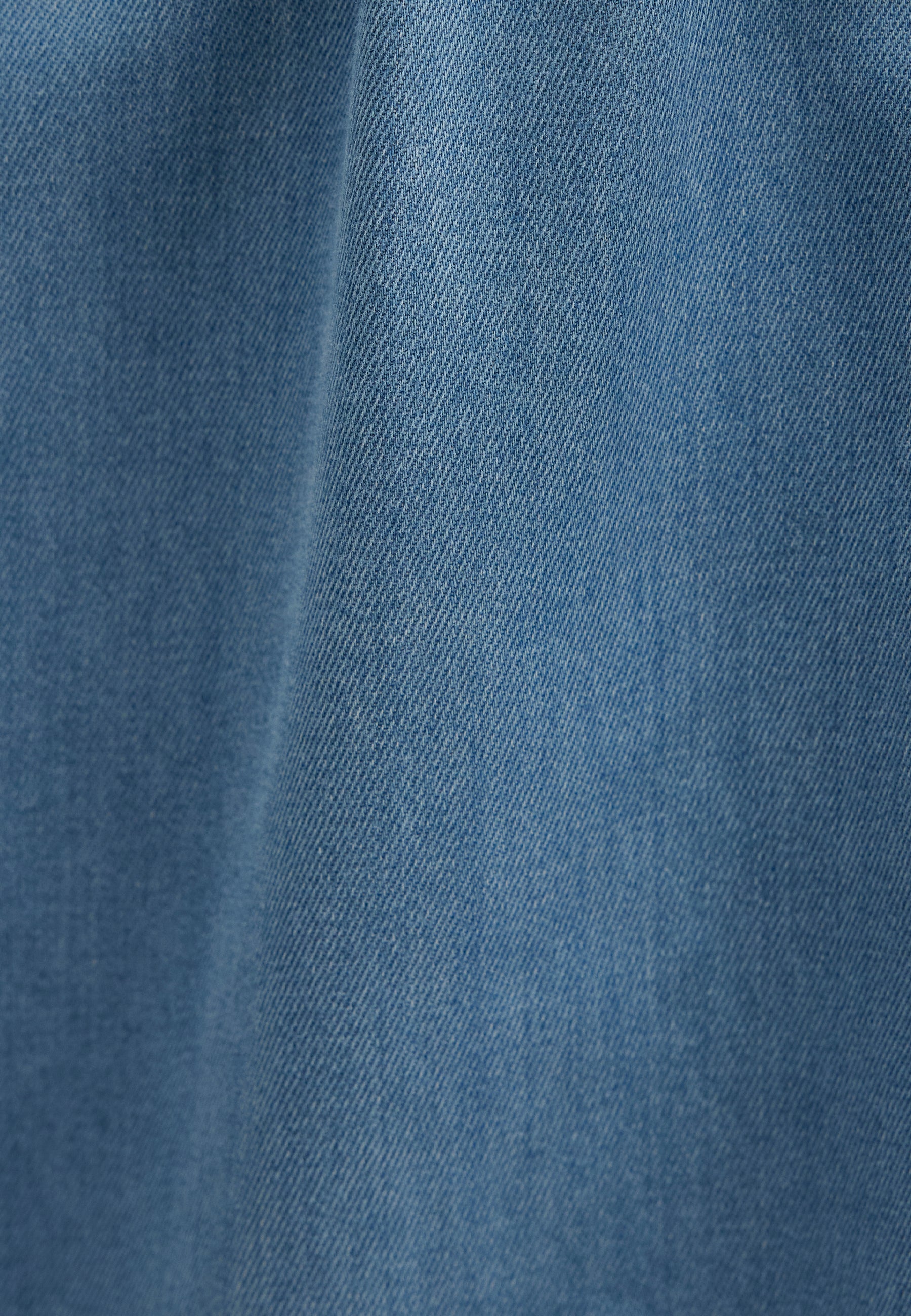 Barbara in denim blu chiaro