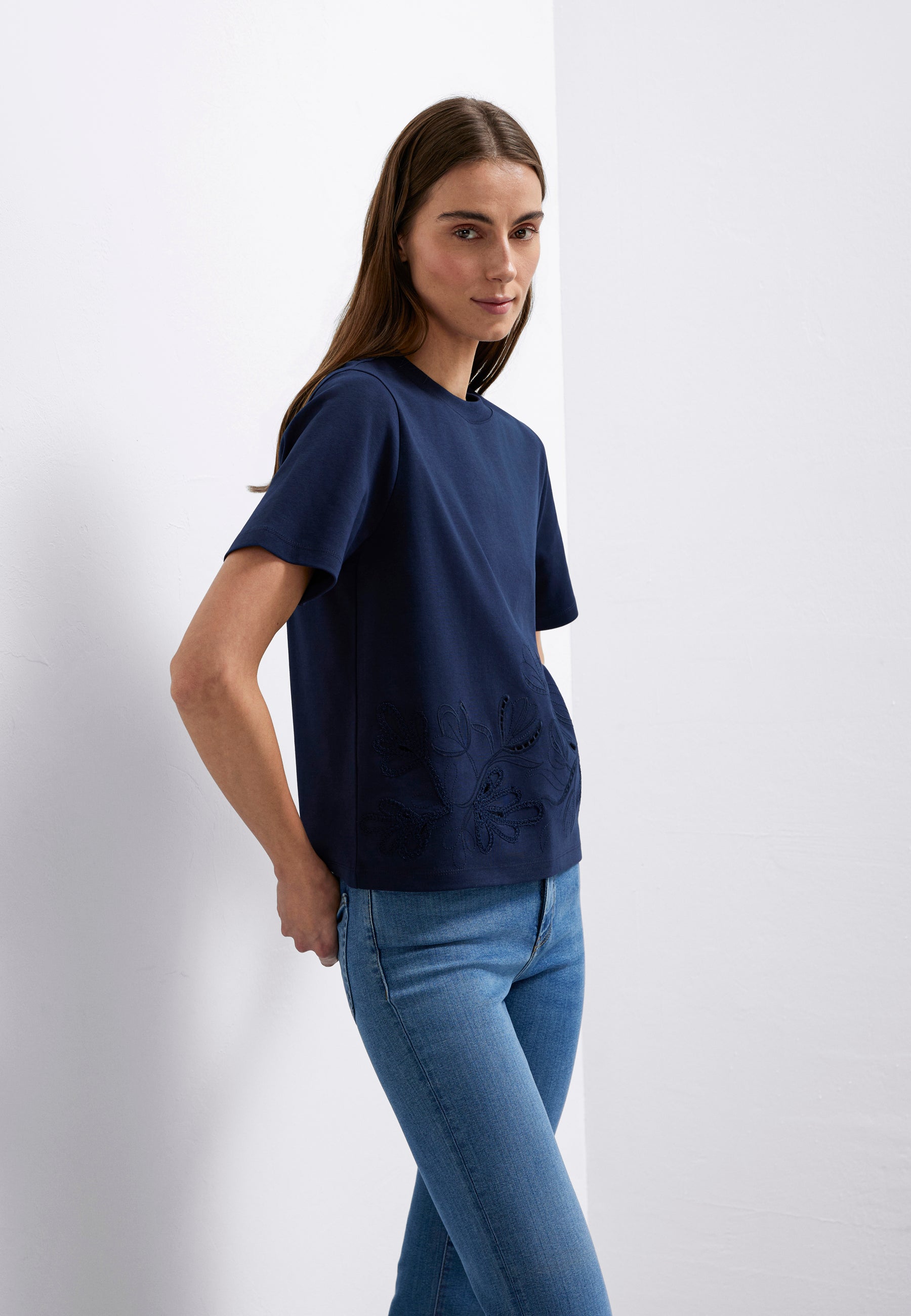 Maglietta a maniche corte in jersey alla moda blu navy Blazer T-Shirts Mavi