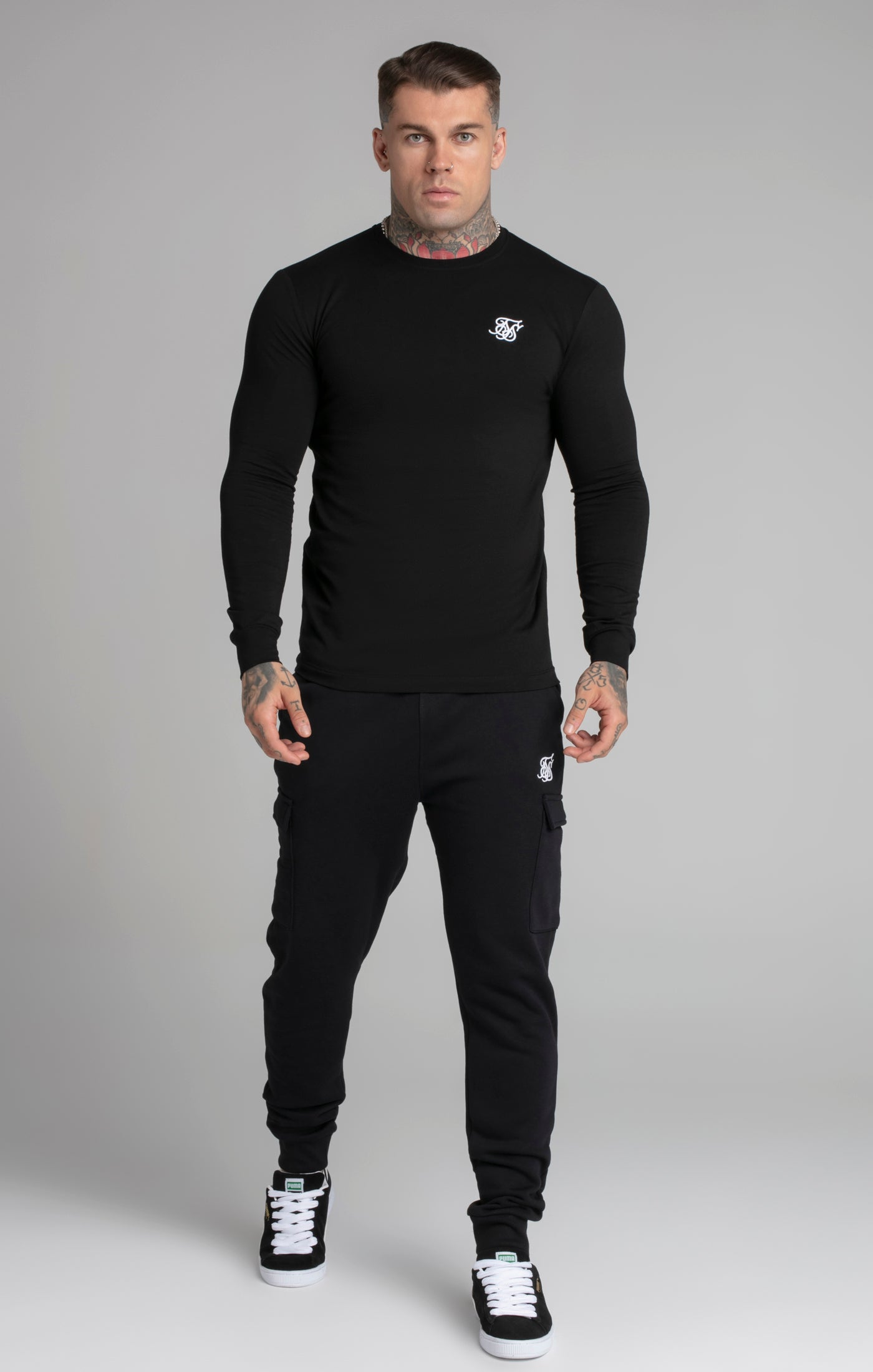 Pantalone Cargo essenziale in nero SikSilk